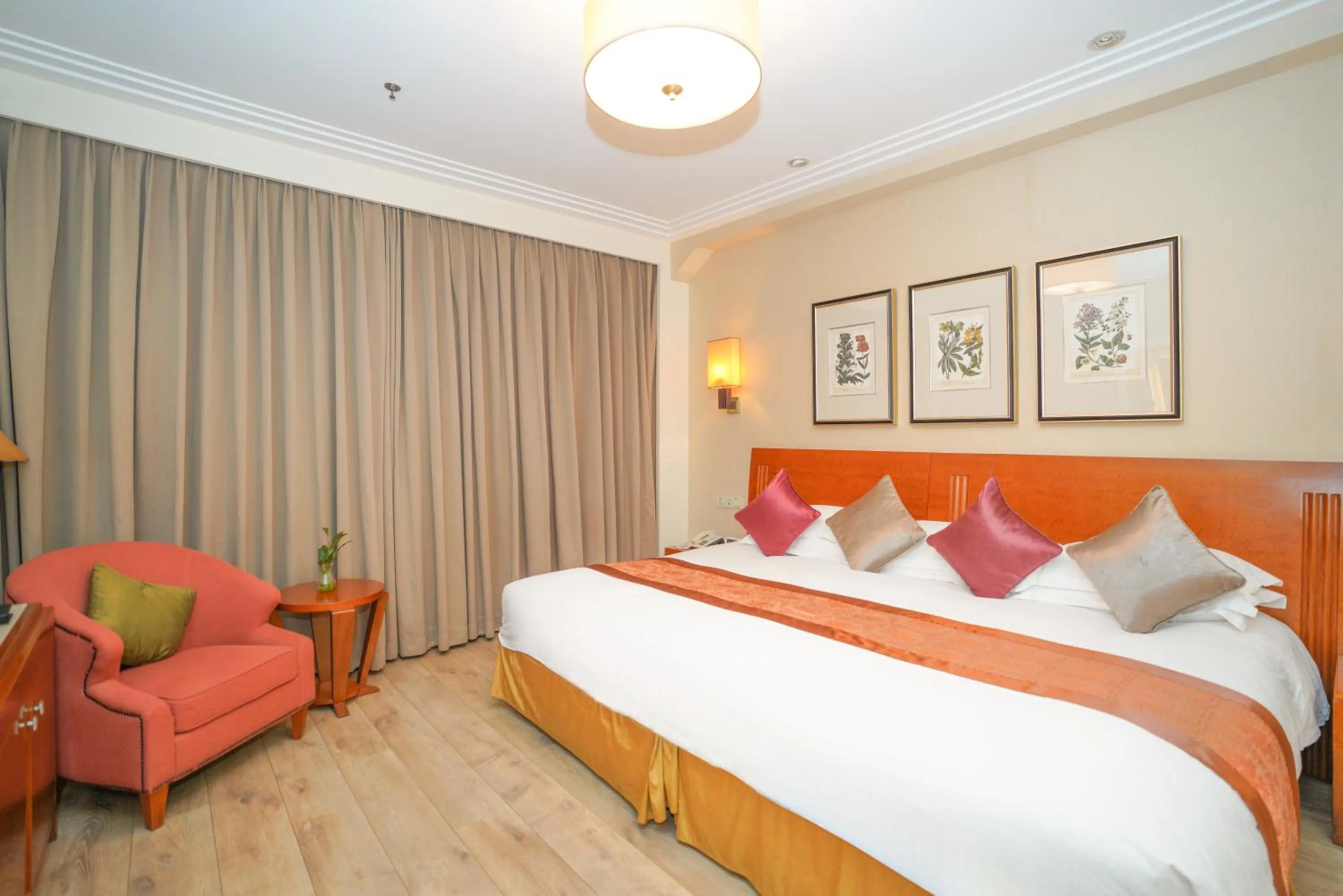 Bed in Broadway Mansions Hotel - On the Bund - Journey Through Time Old Shanghai Republic Dreams