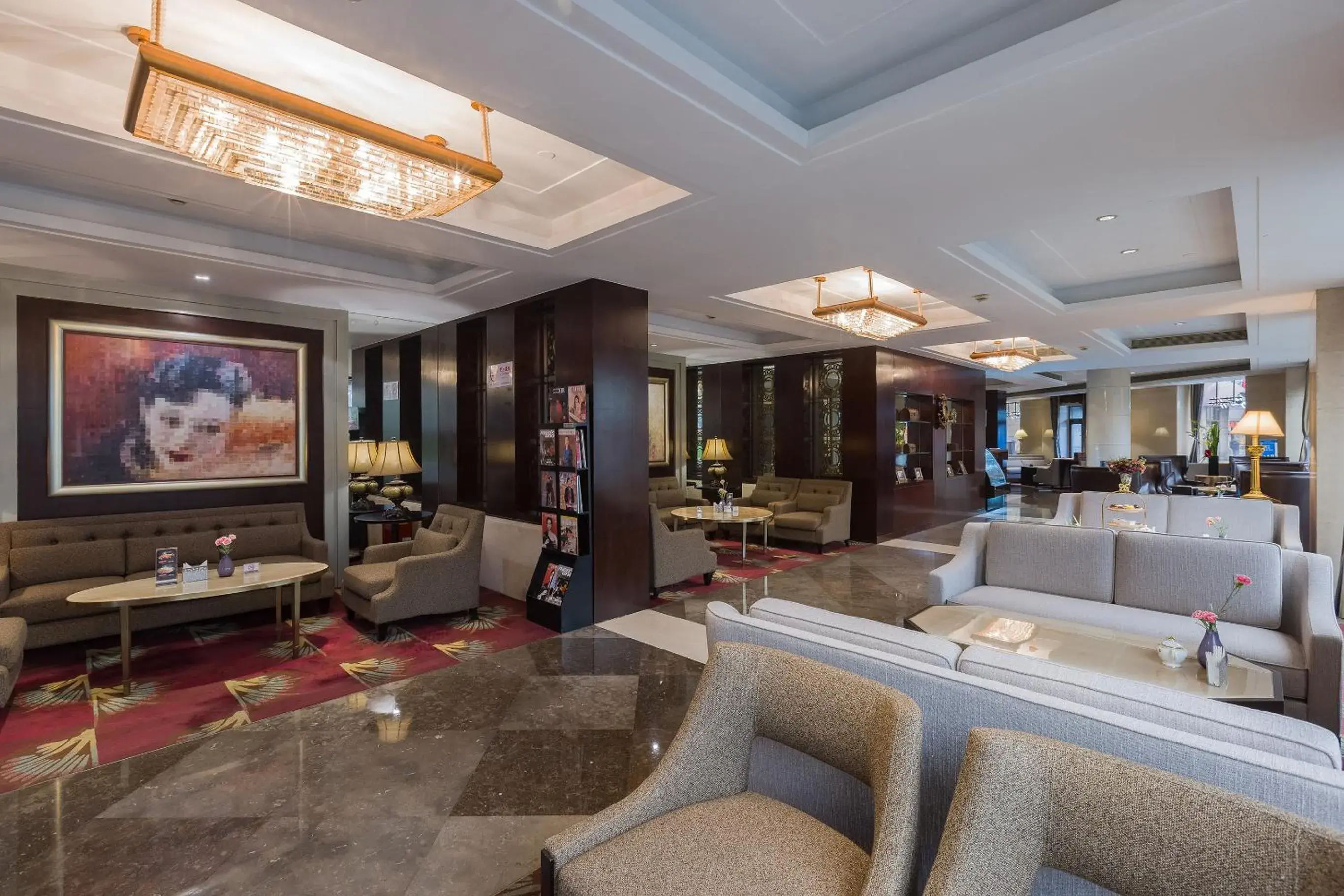 Lounge or bar in Broadway Mansions Hotel - On the Bund - Journey Through Time Old Shanghai Republic Dreams Lounge or bar in Broadway Mansions Hotel - On the Bund - Journey Through Time Old Shanghai Republic Dreams