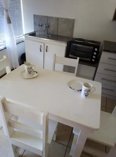 Spacious 1bed + braai 13km to Paternoster beach