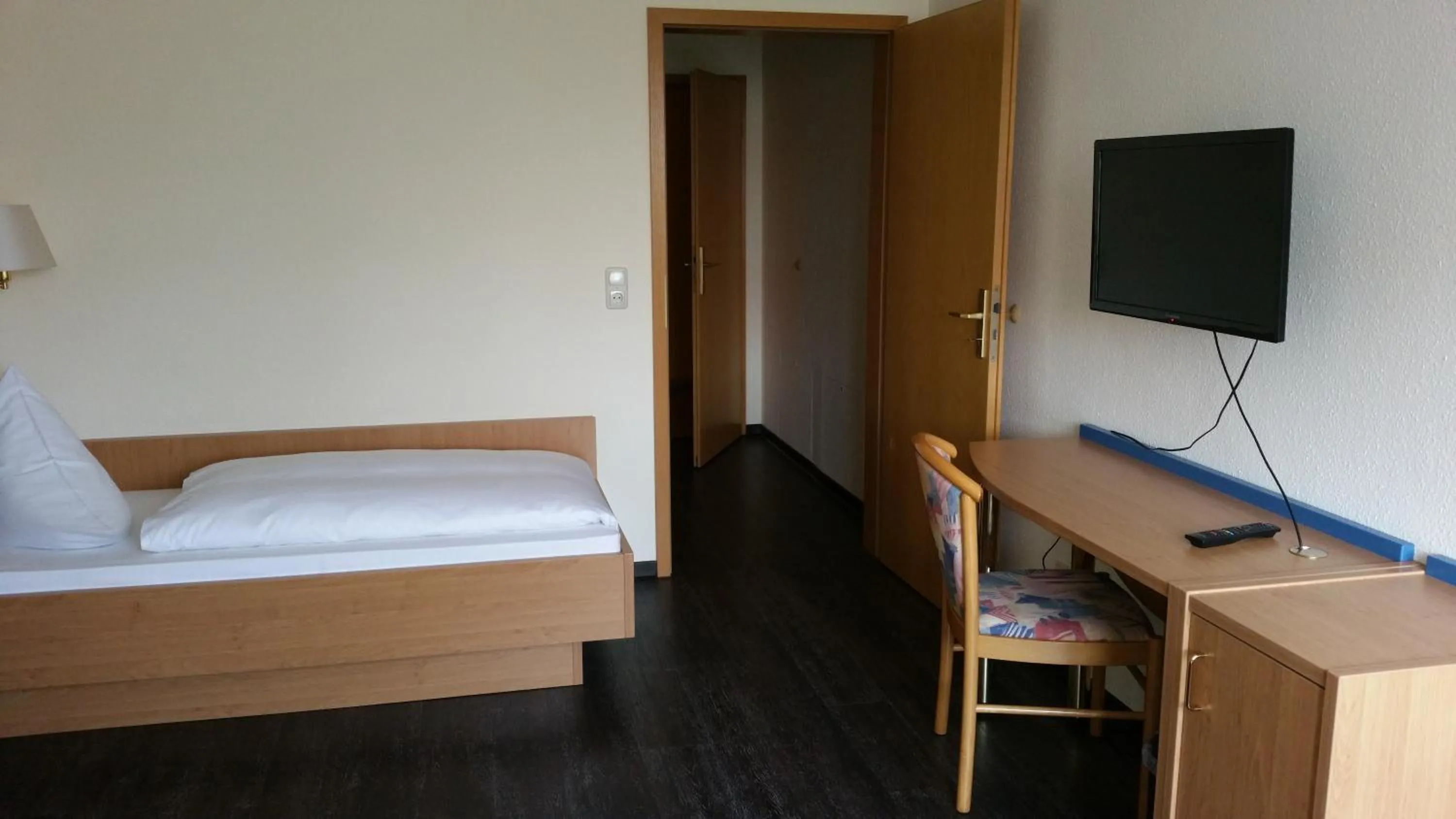 Photo of the whole room, Bed in Hotel Zum Anger