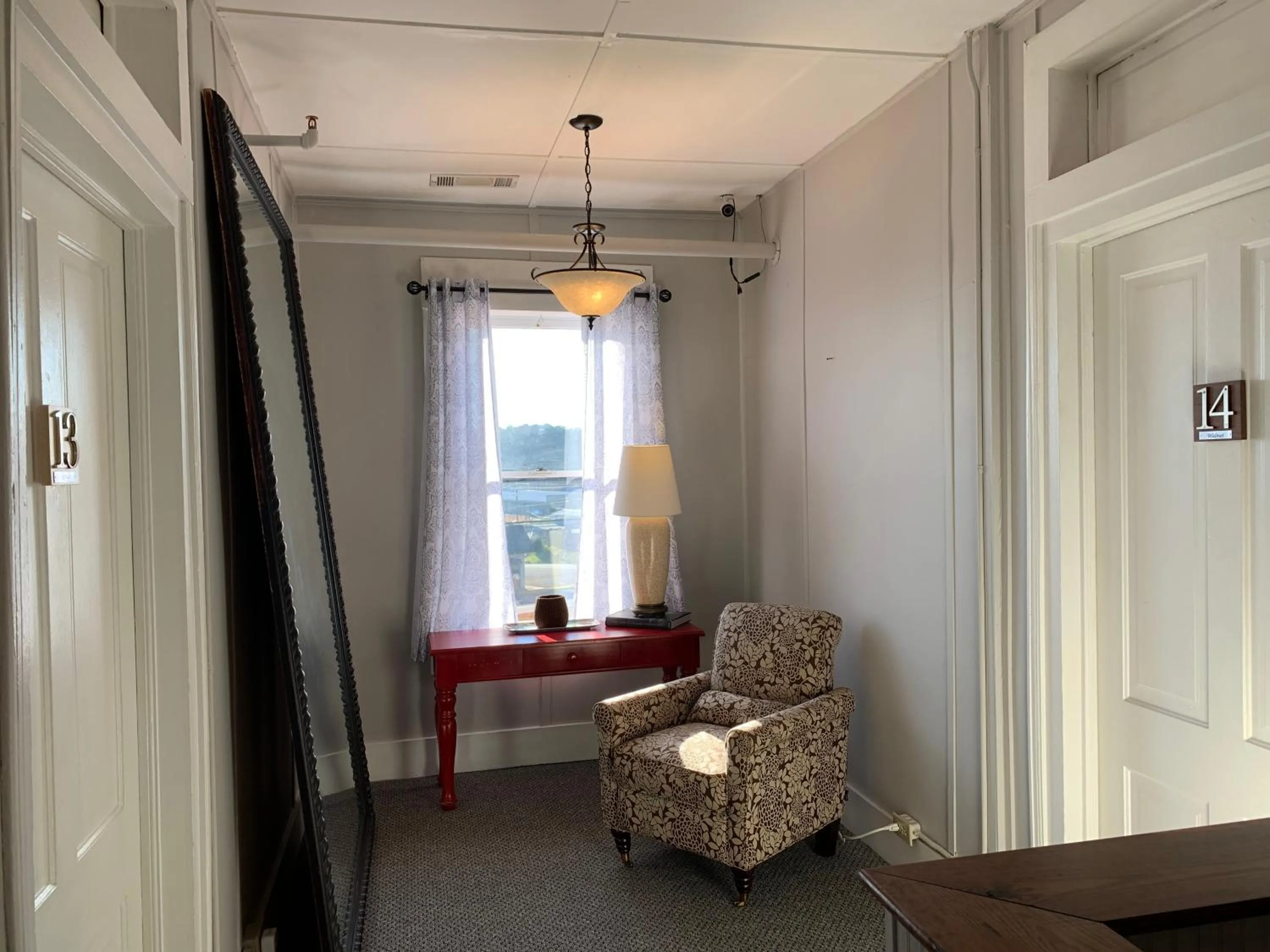 Seating area in Woodbridge Inn & Tavern