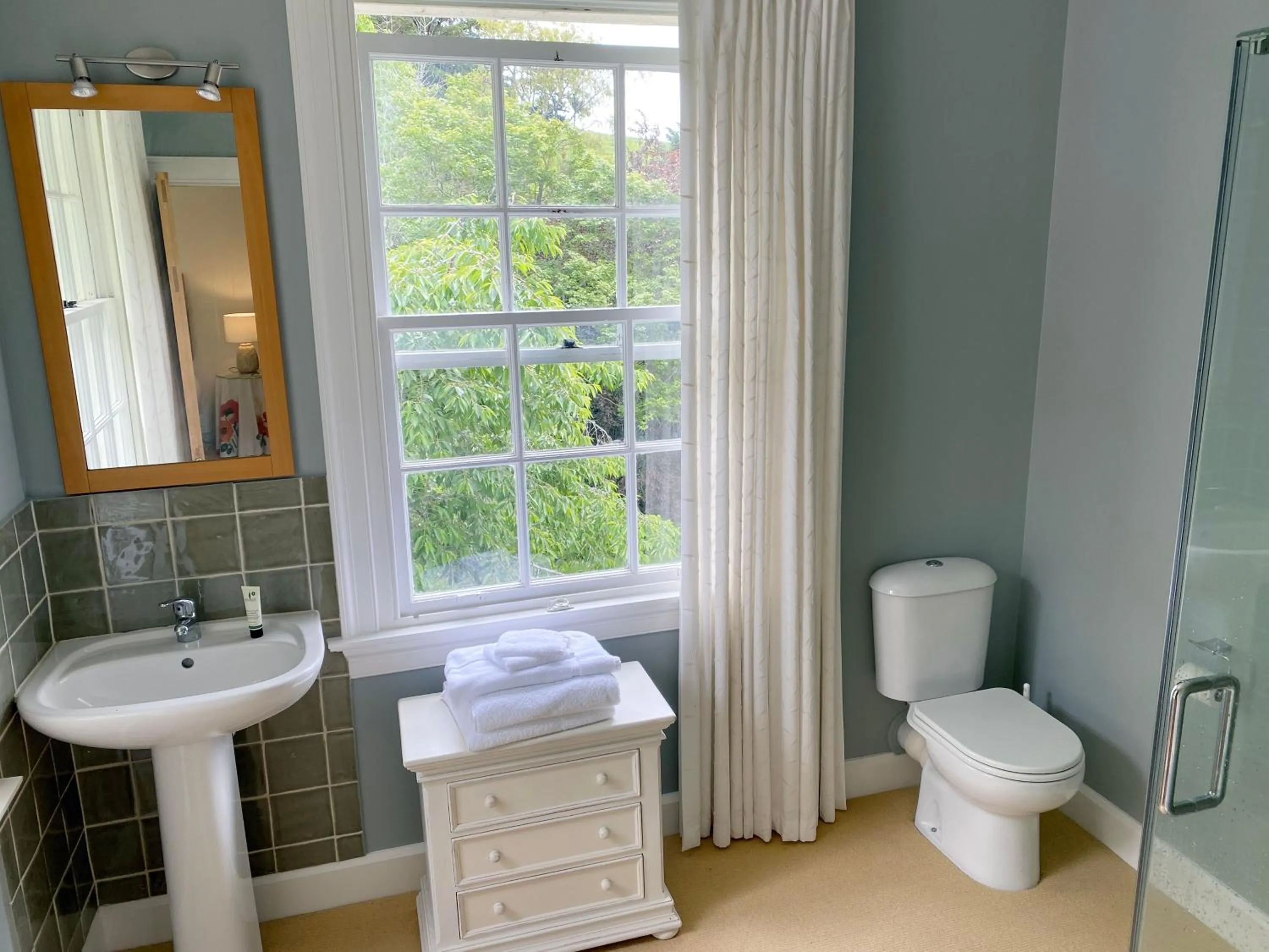 Bathroom in Tipapa Estate