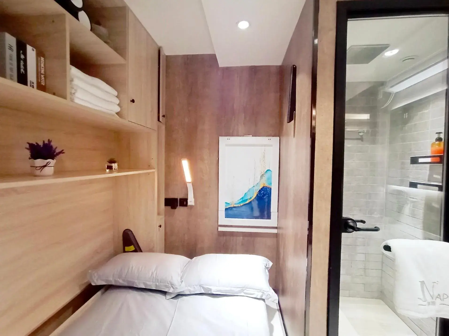 Superior Single Room in Harbour Hella Inn Superior Single Room in Harbour Hella Inn