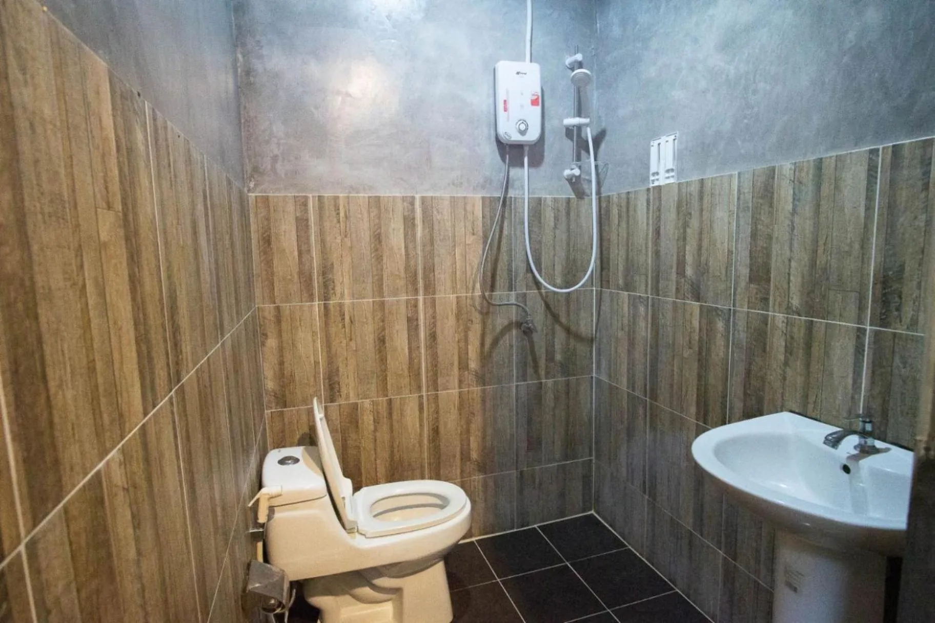 Bathroom in Long Lake Resort