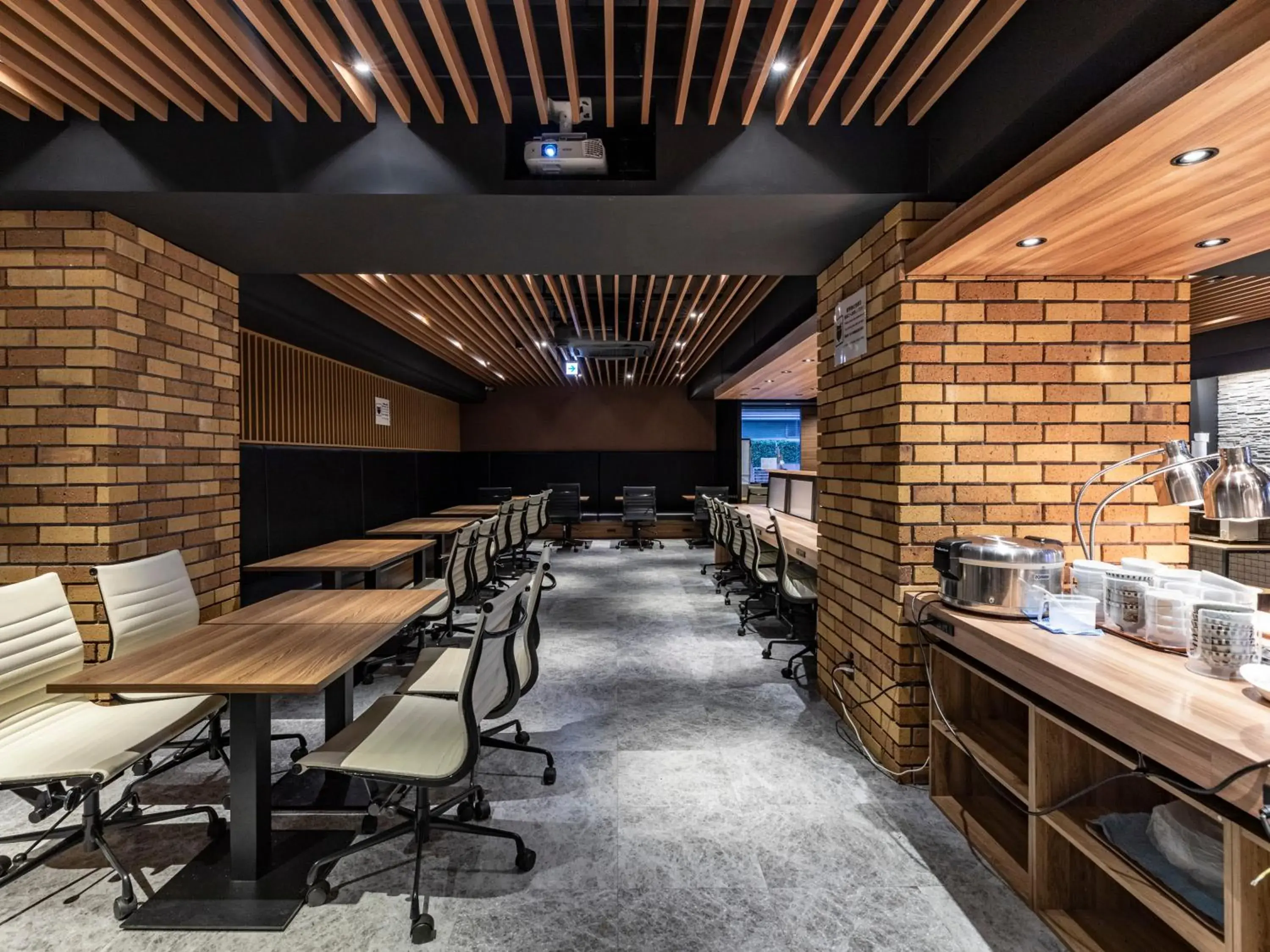 Restaurant/places to eat in Trust Hotel Restaurant/places to eat in Trust Hotel