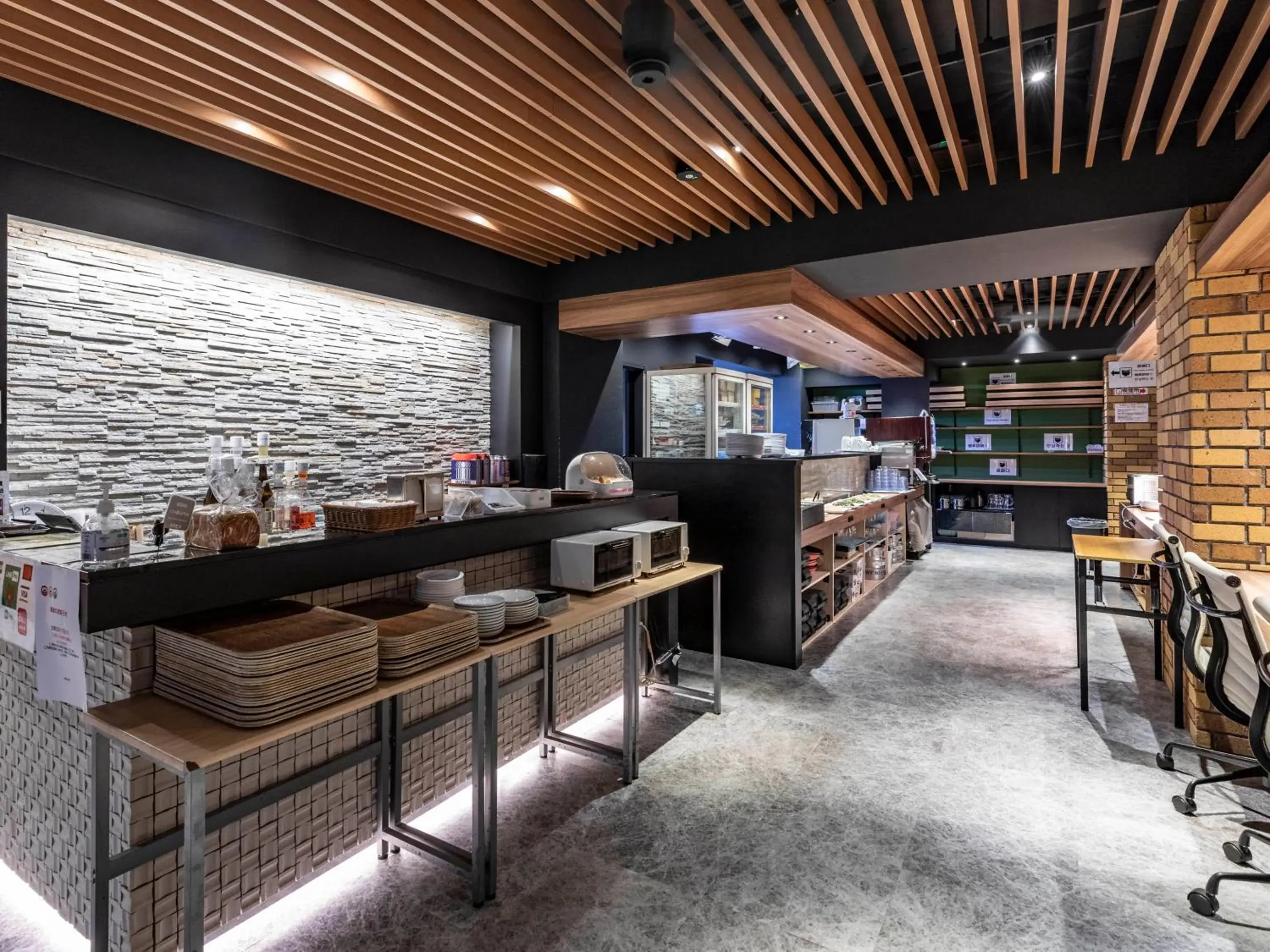 Restaurant/places to eat in Trust Hotel Restaurant/places to eat in Trust Hotel