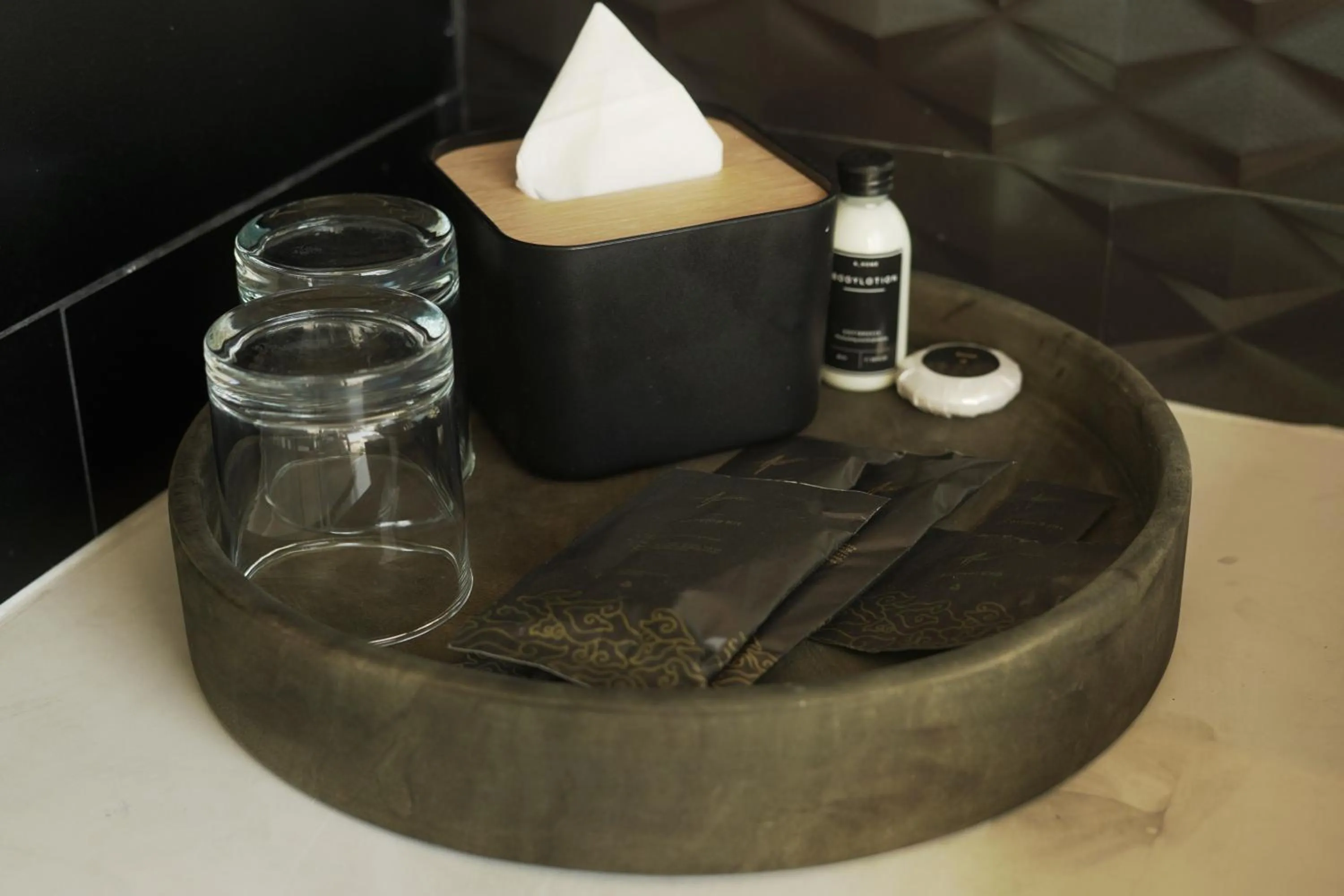 Coffee/tea facilities in Awann Sewu Boutique Hotel and Suite Semarang