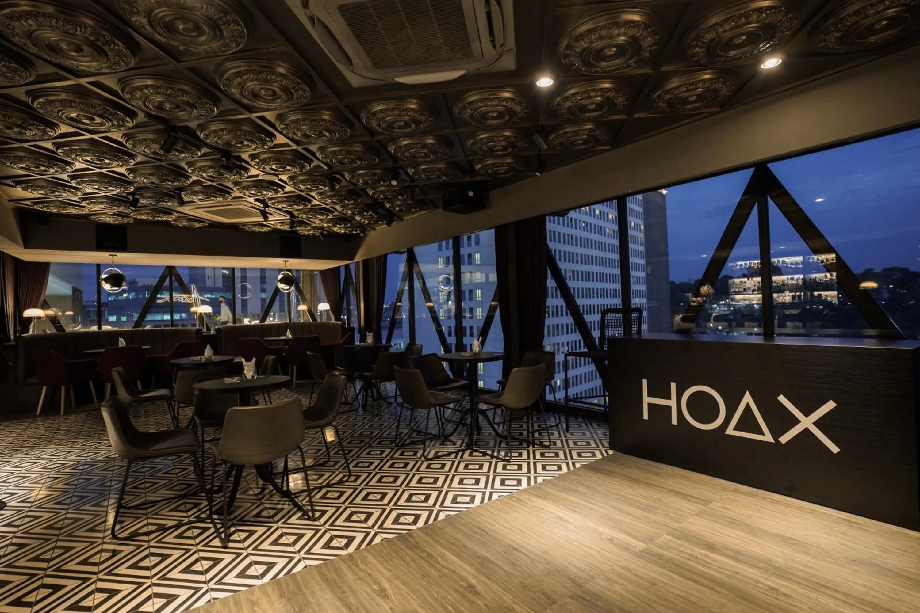 Lounge or bar in Awann Sewu Boutique Hotel and Suite Semarang