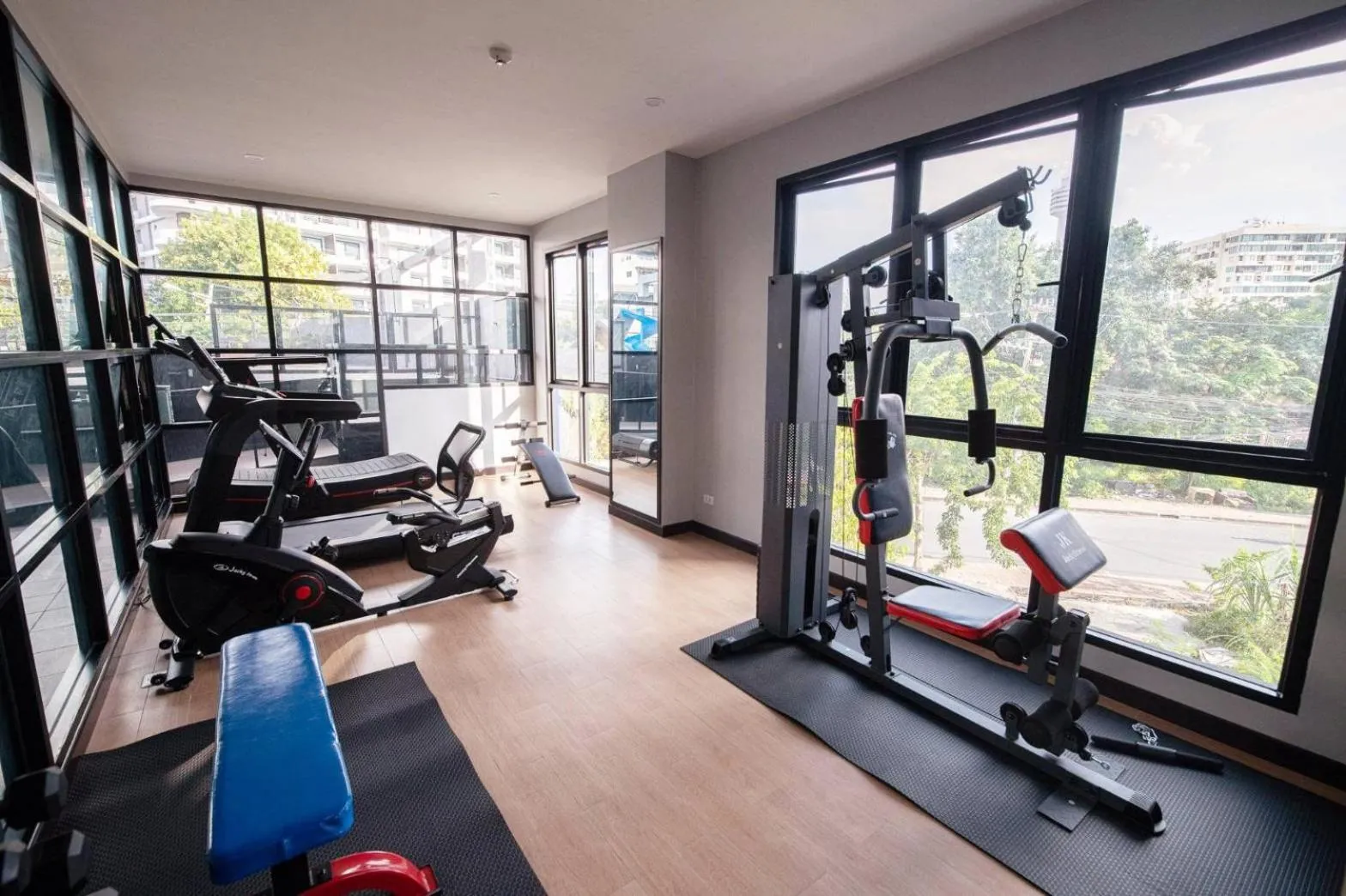 Fitness centre/facilities in Lewit Hotel Pattaya, a member of Radisson Individuals