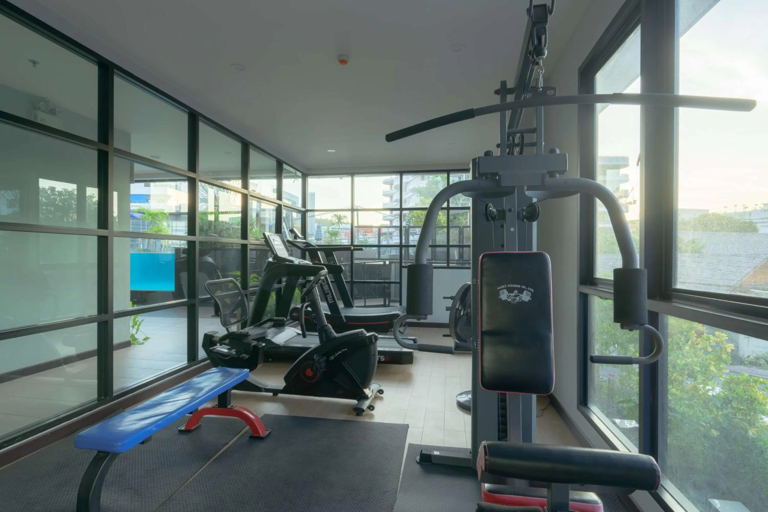 Fitness centre/facilities in Lewit Hotel Pattaya, a member of Radisson Individuals
