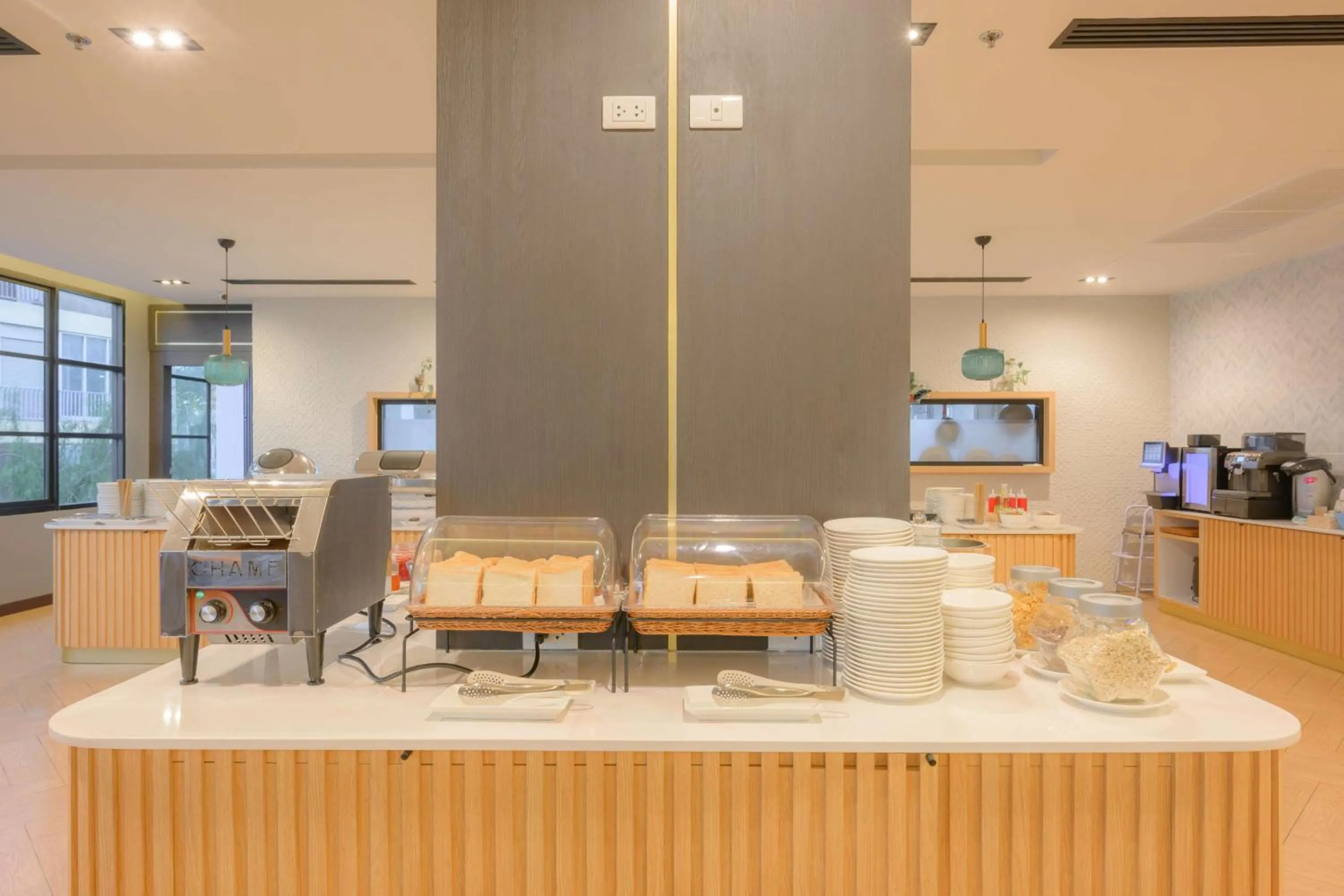 Breakfast in Lewit Hotel Pattaya, a member of Radisson Individuals