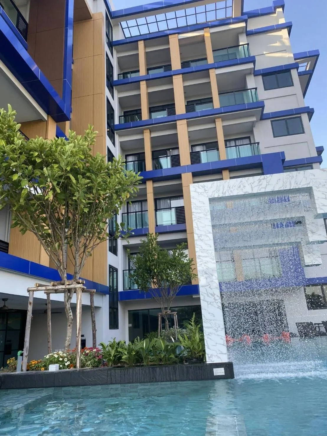 Property building in Lewit Hotel Pattaya, a member of Radisson Individuals