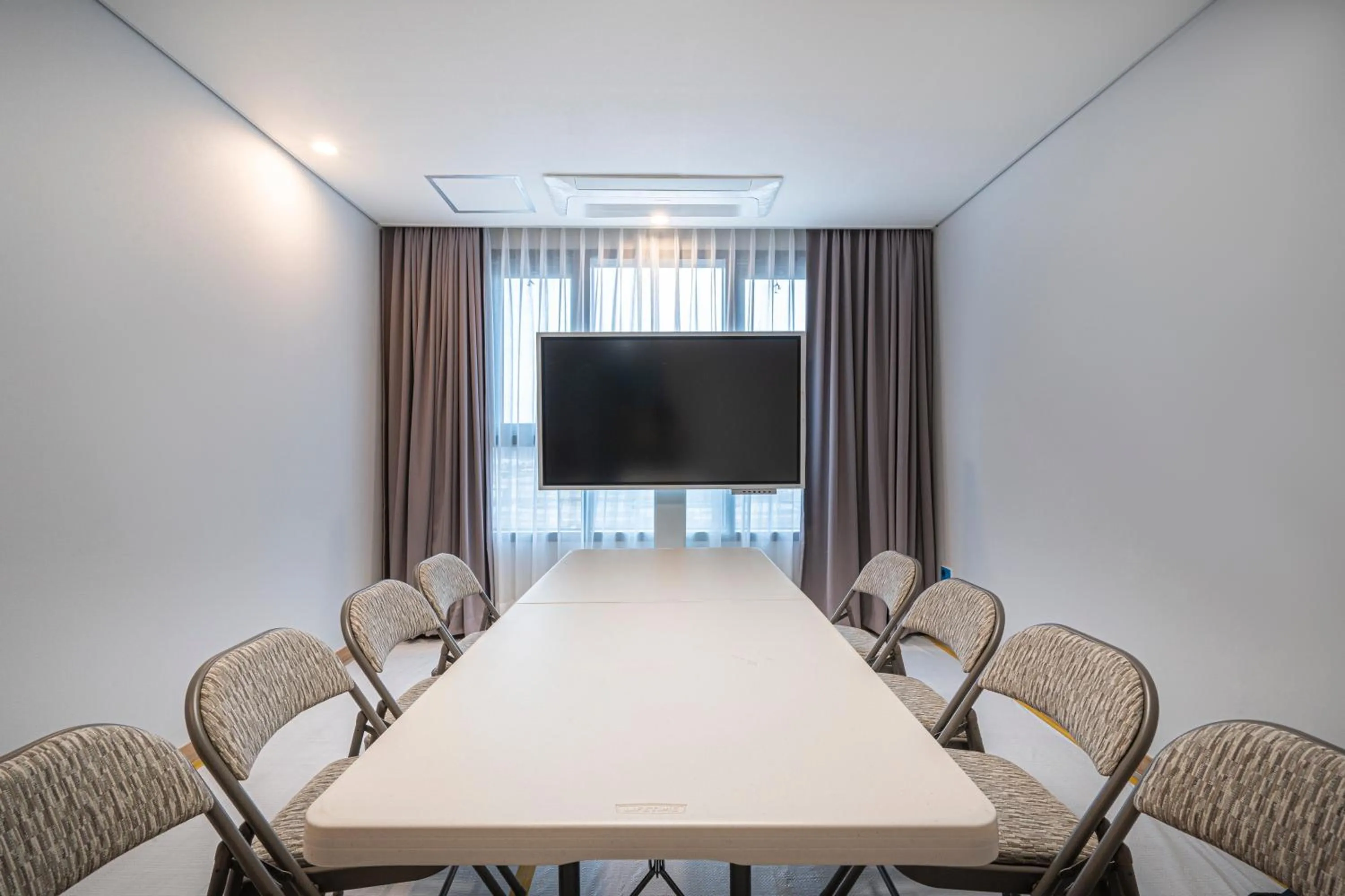 Meeting/conference room in Best Western Asan Hotel