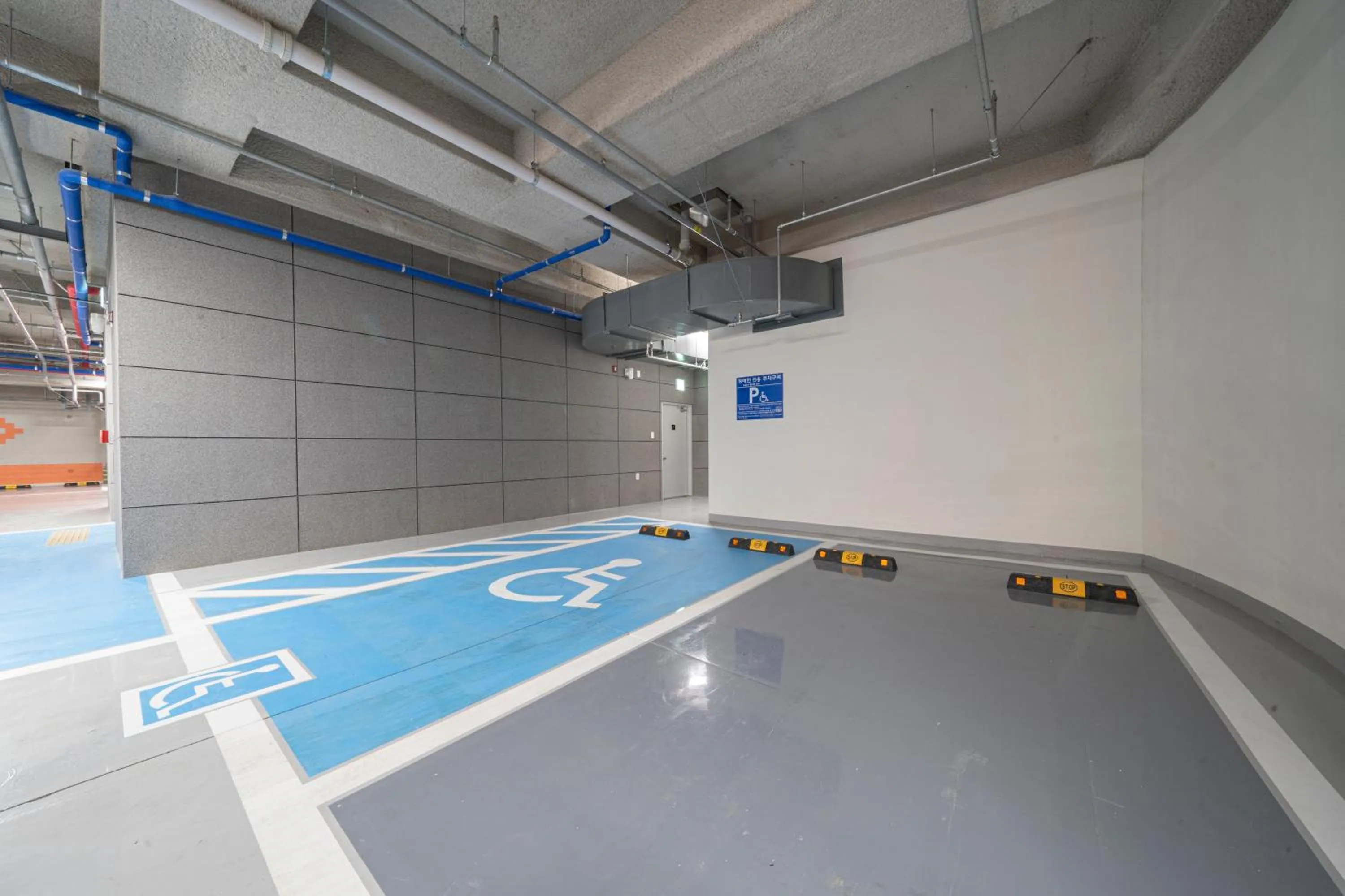 Parking in Best Western Asan Hotel