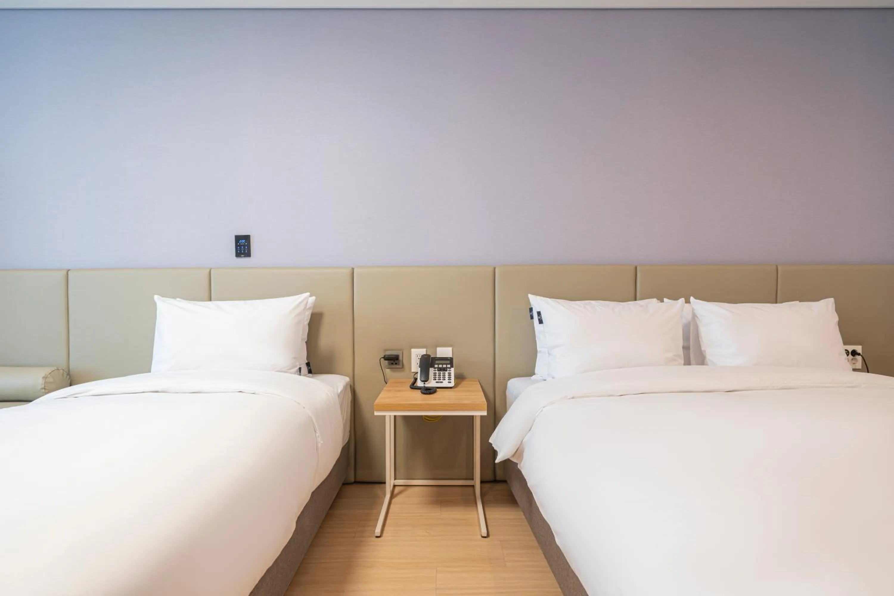 Bedroom, Bed in Best Western Asan Hotel