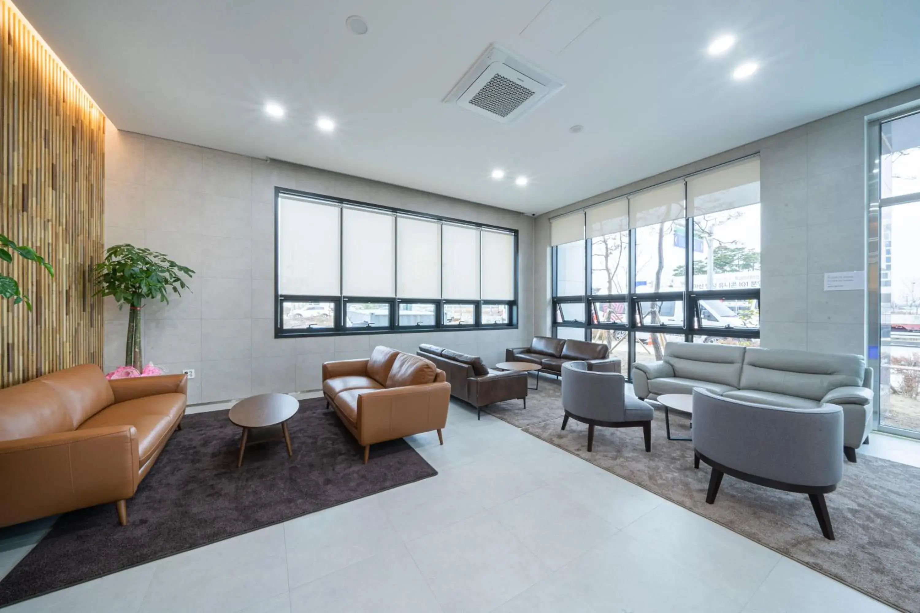 Lobby or reception in Best Western Asan Hotel Lobby or reception in Best Western Asan Hotel