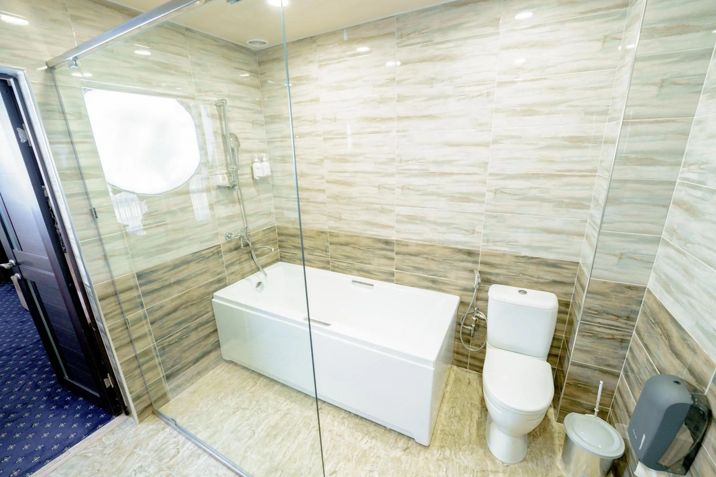 Bathroom in Welcome Inn Hotel