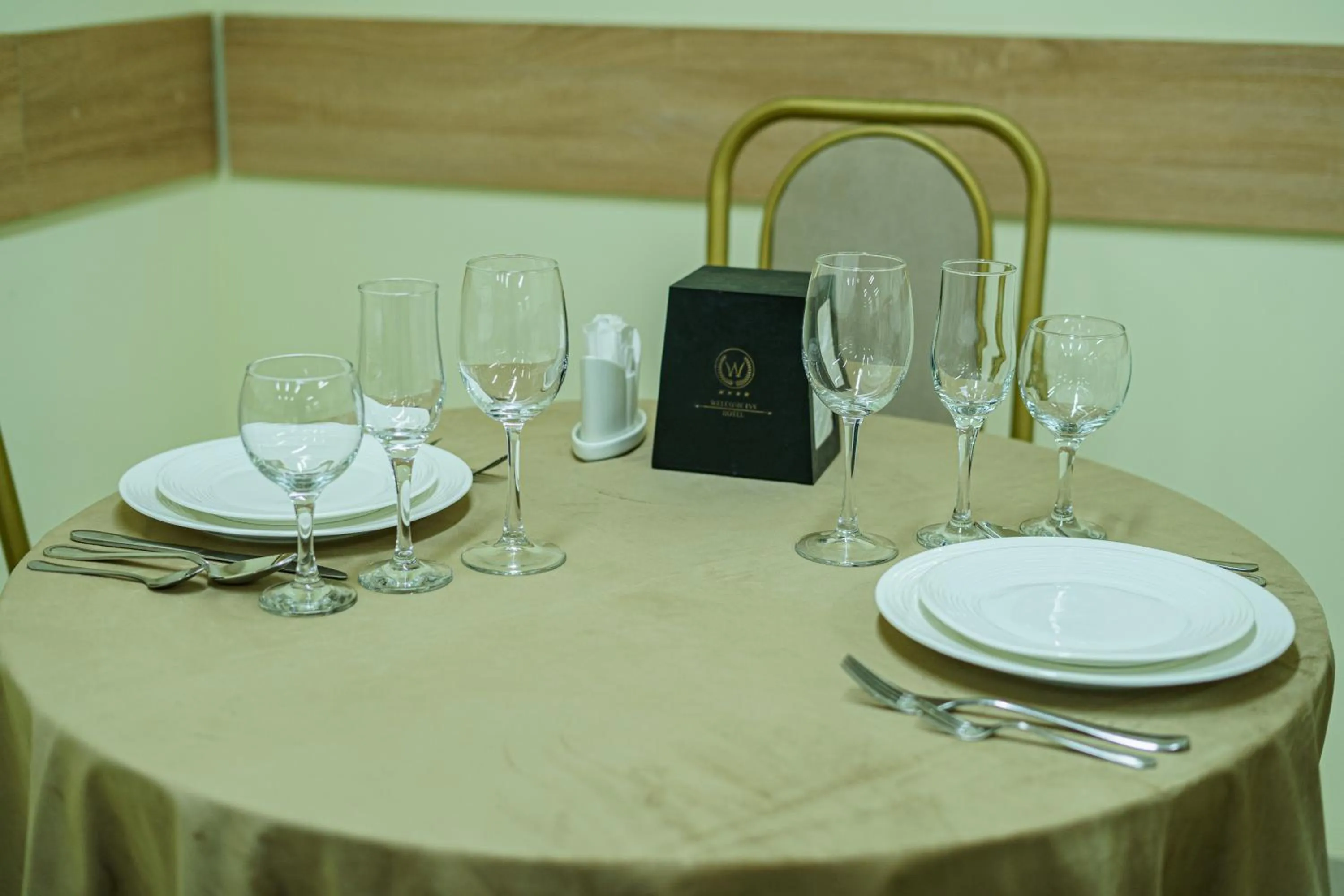 Restaurant/places to eat in Welcome Inn Hotel