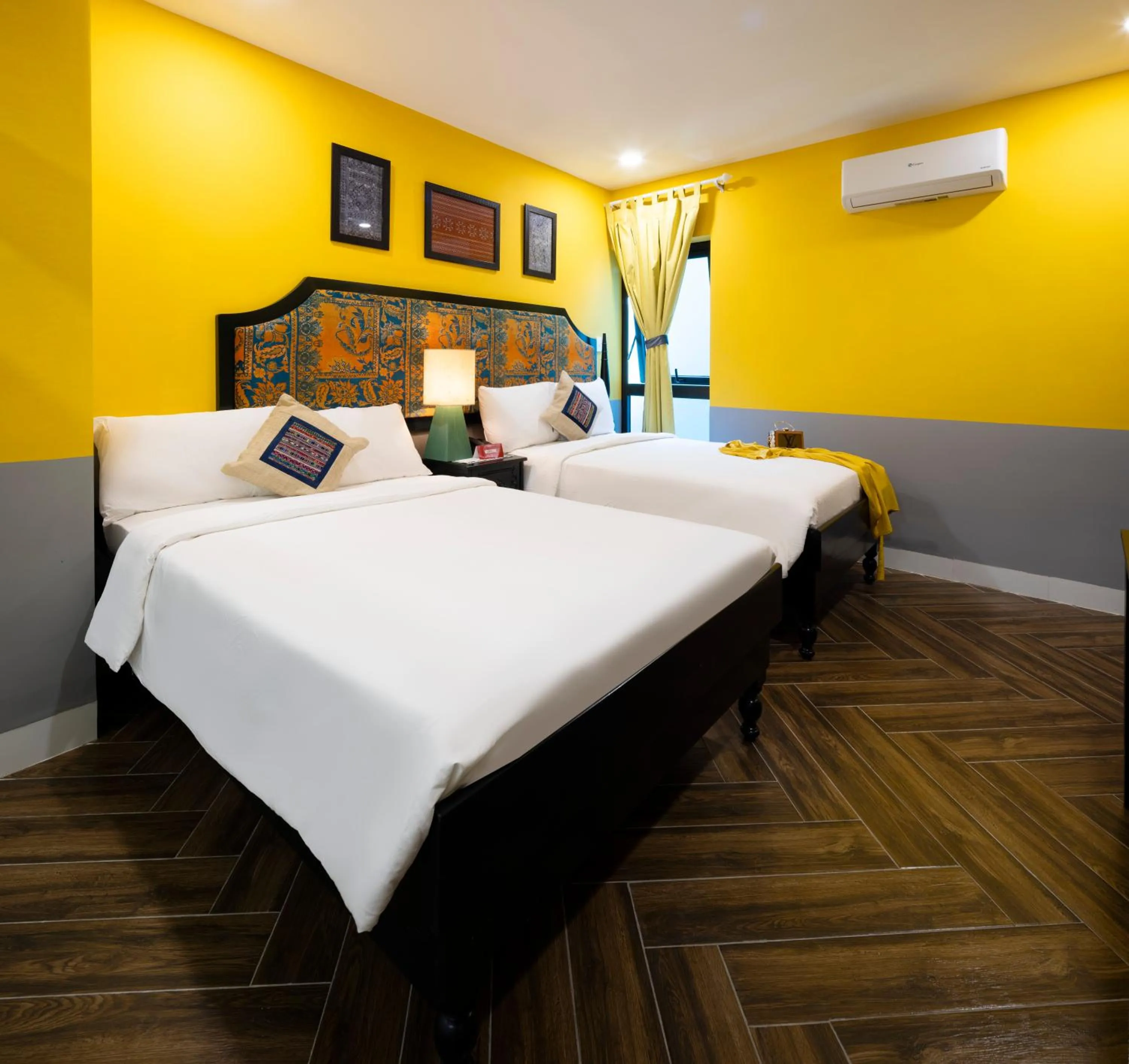 Game Room, Bed in Heritage Boutique Sierra Legend