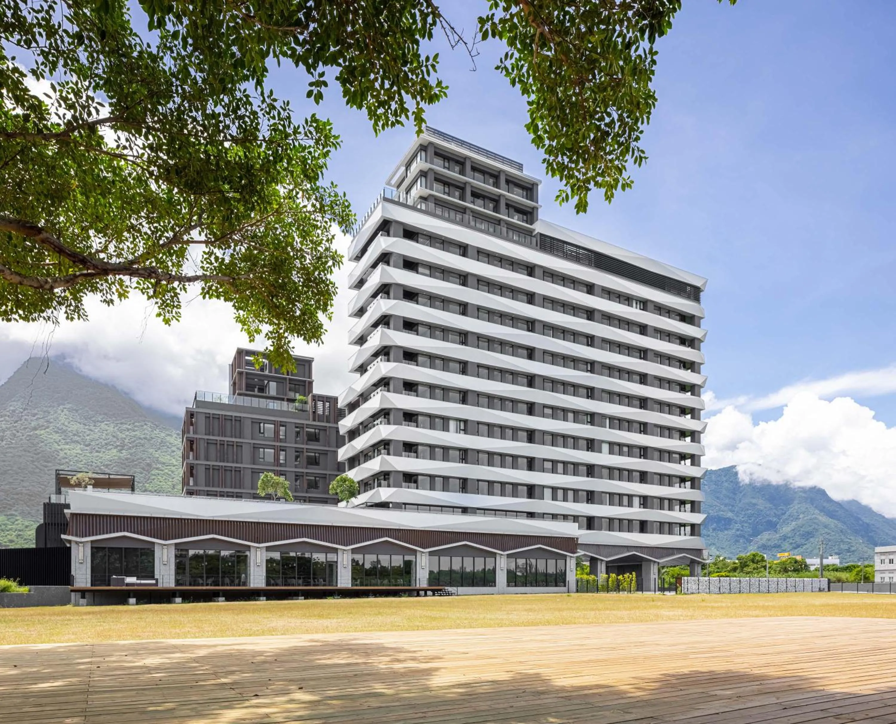 Property building in Lakeshore Hotel Hualien Taroko