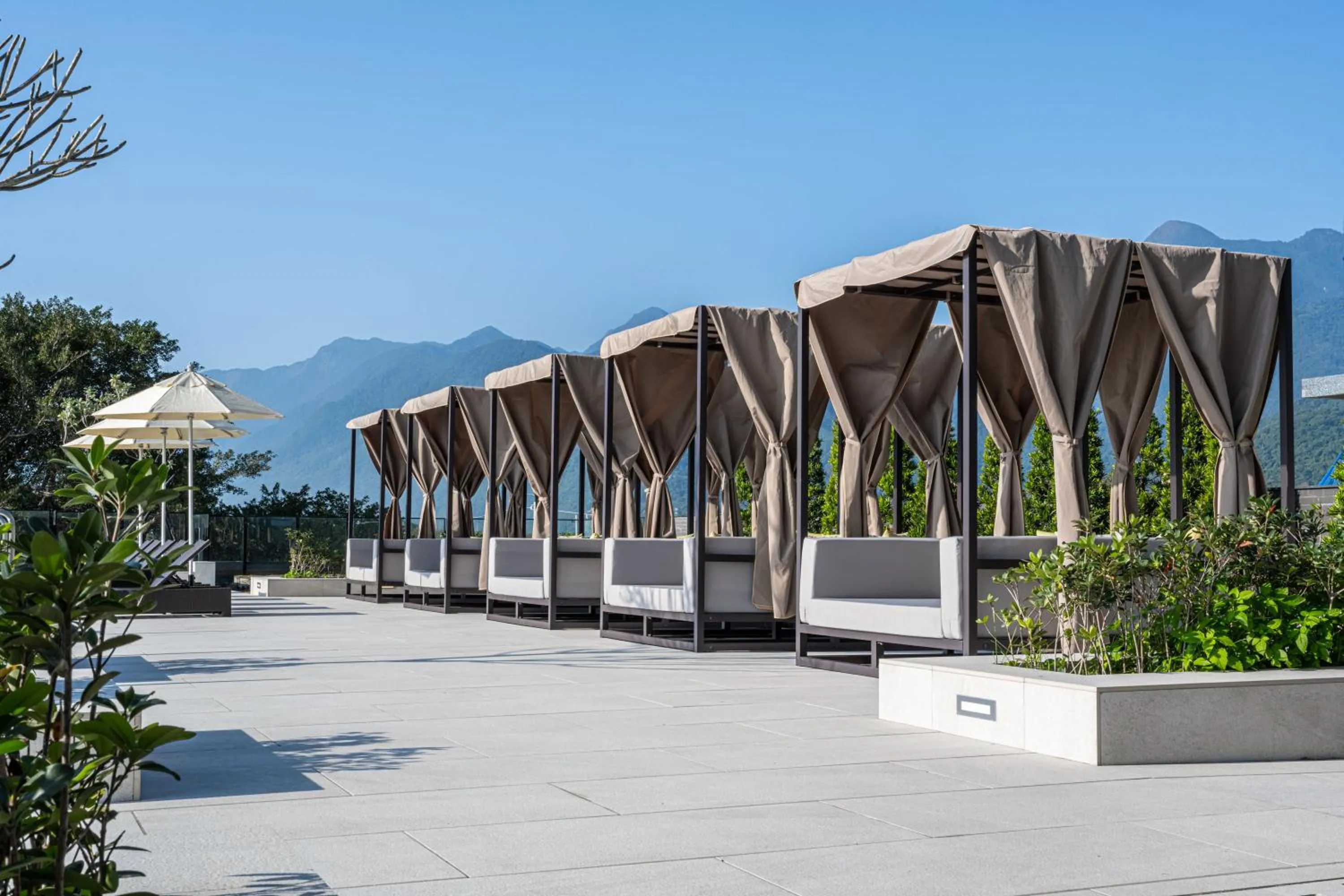 Swimming pool in Lakeshore Hotel Hualien Taroko