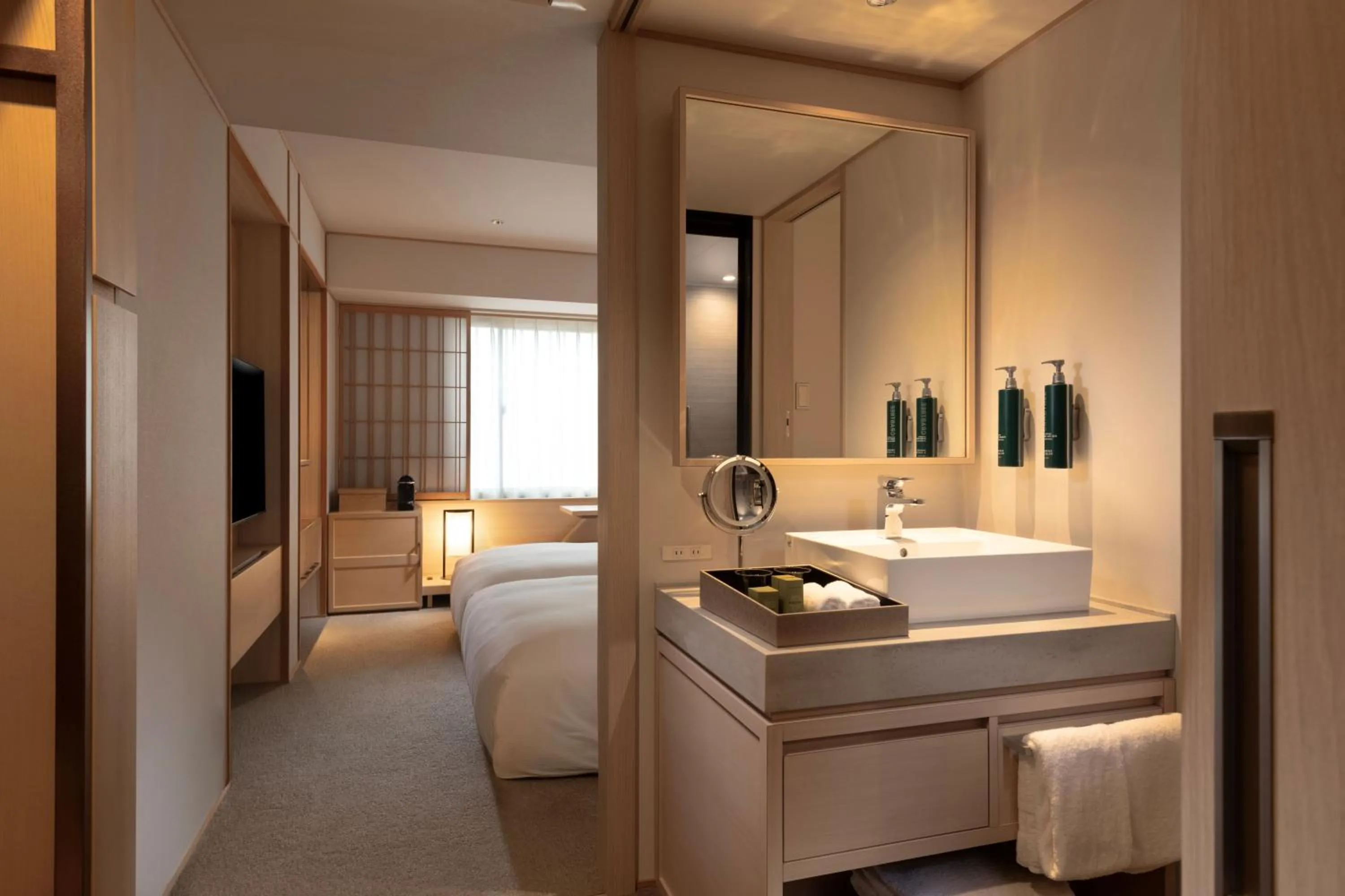 Bathroom, Bed in DoubleTree by Hilton Kyoto Higashiyama