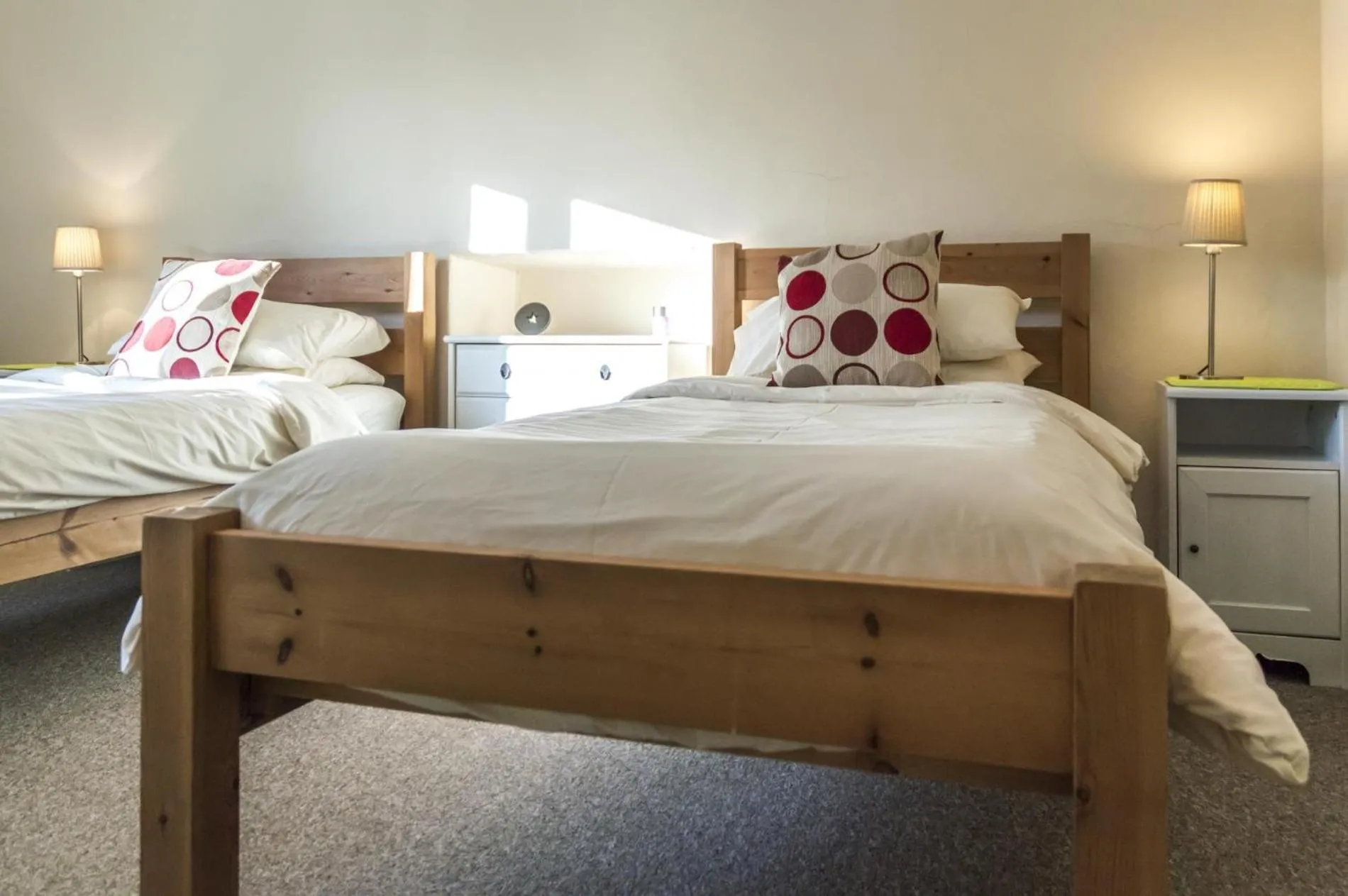 Floor plan, Bed in Rock Cottage - 3 Bedroom Holiday Home - Fishguard