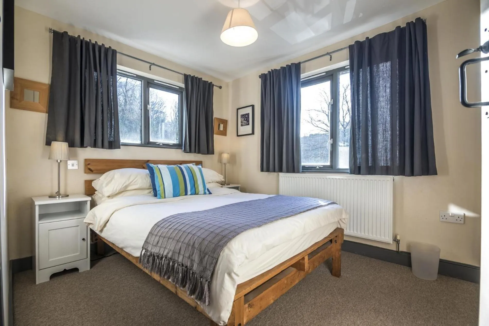 Floor plan, Bed in Rock Cottage - 3 Bedroom Holiday Home - Fishguard
