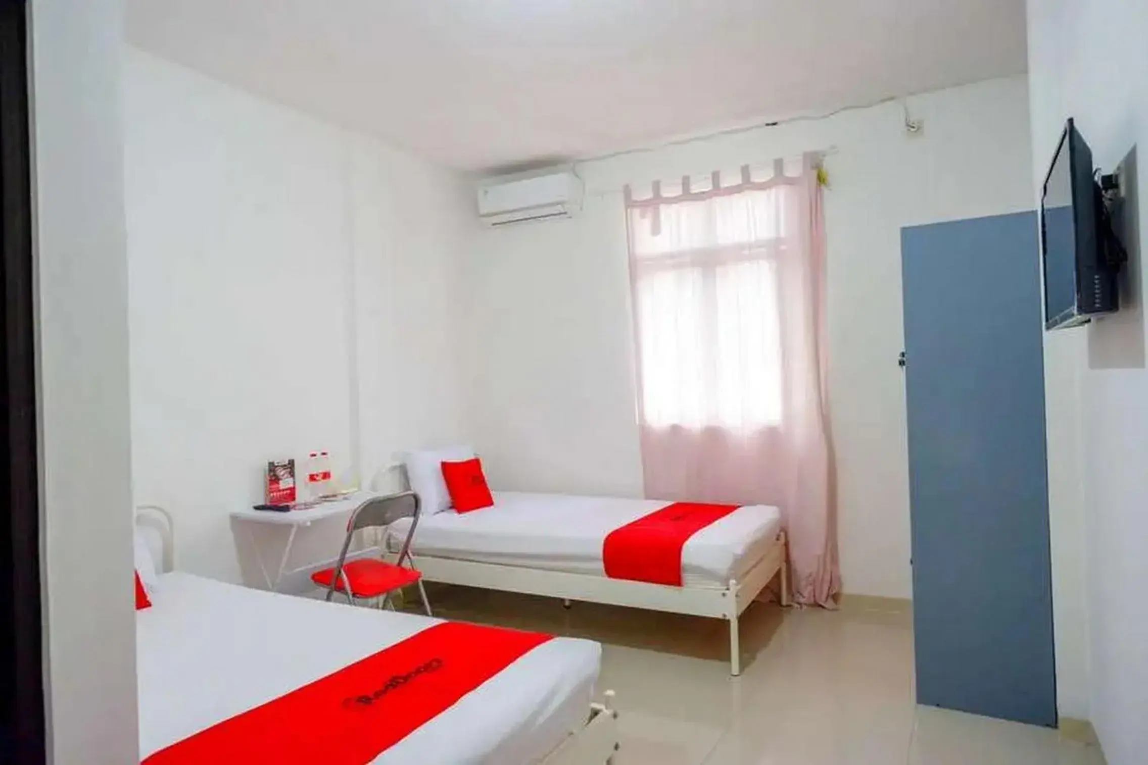 Bedroom, Bed in RedDoorz Syariah near Universitas Jenderal Soedirman 2 Bedroom, Bed in RedDoorz Syariah near Universitas Jenderal Soedirman 2