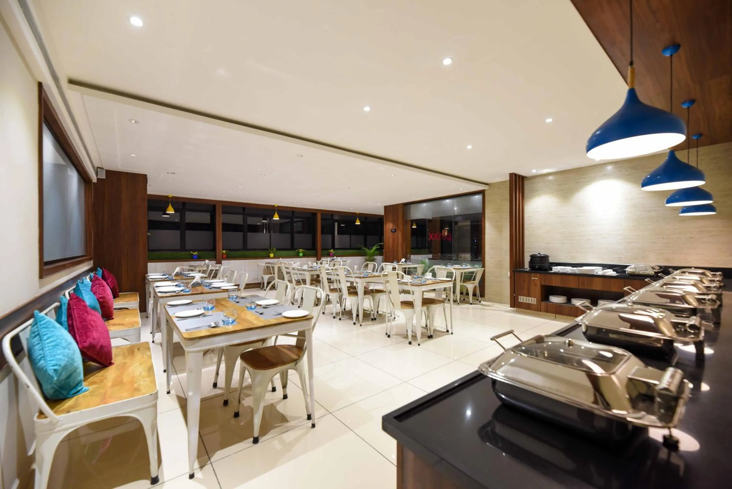 Restaurant/places to eat in Ayra Boutique Hotel