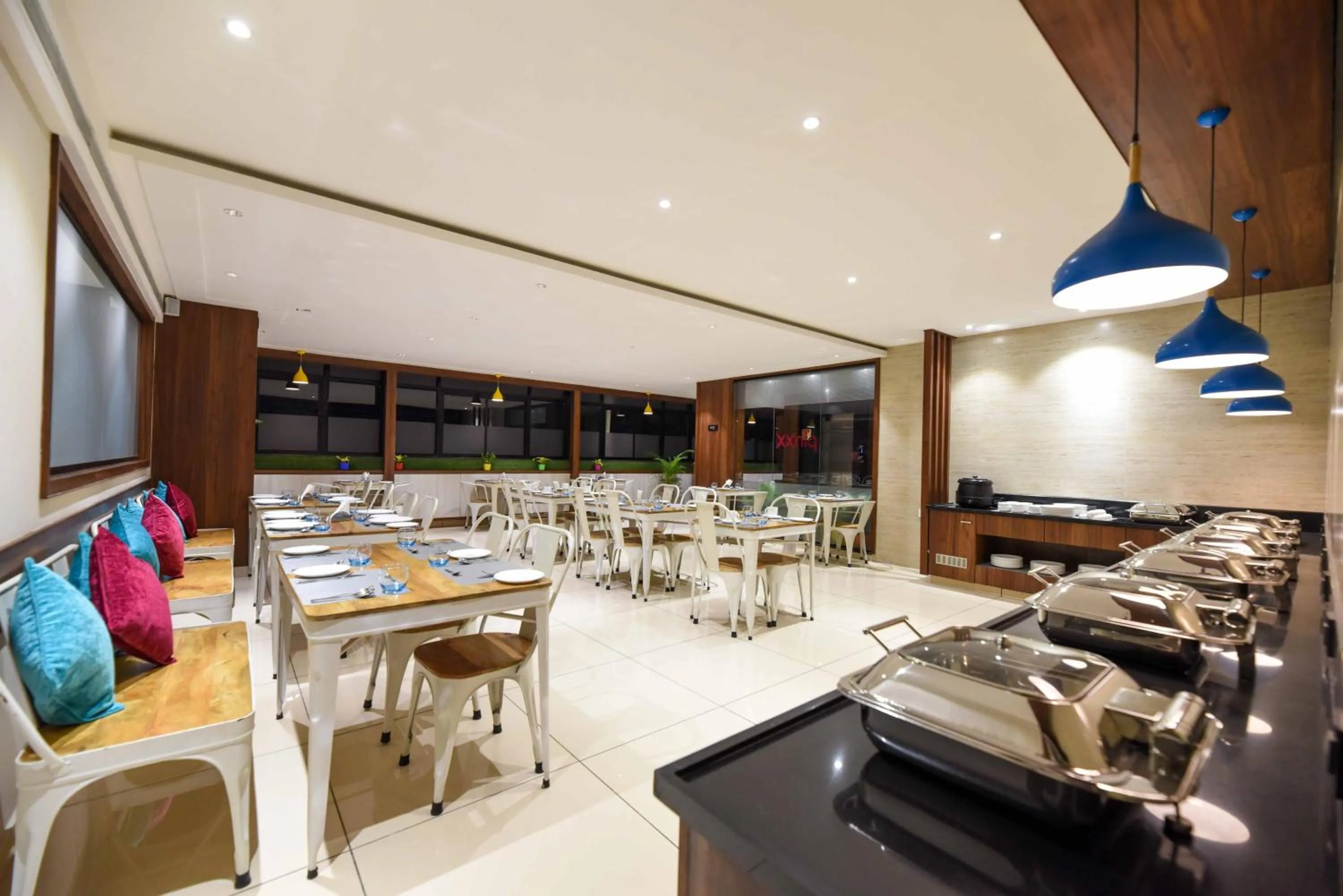 Restaurant/places to eat in Ayra Boutique Hotel