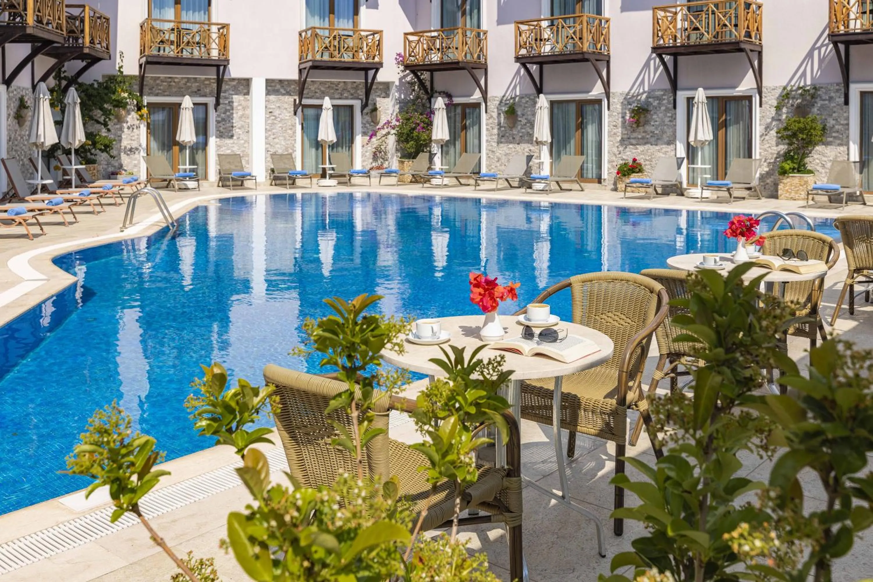 Swimming pool in Elite Hotel Yalıkavak