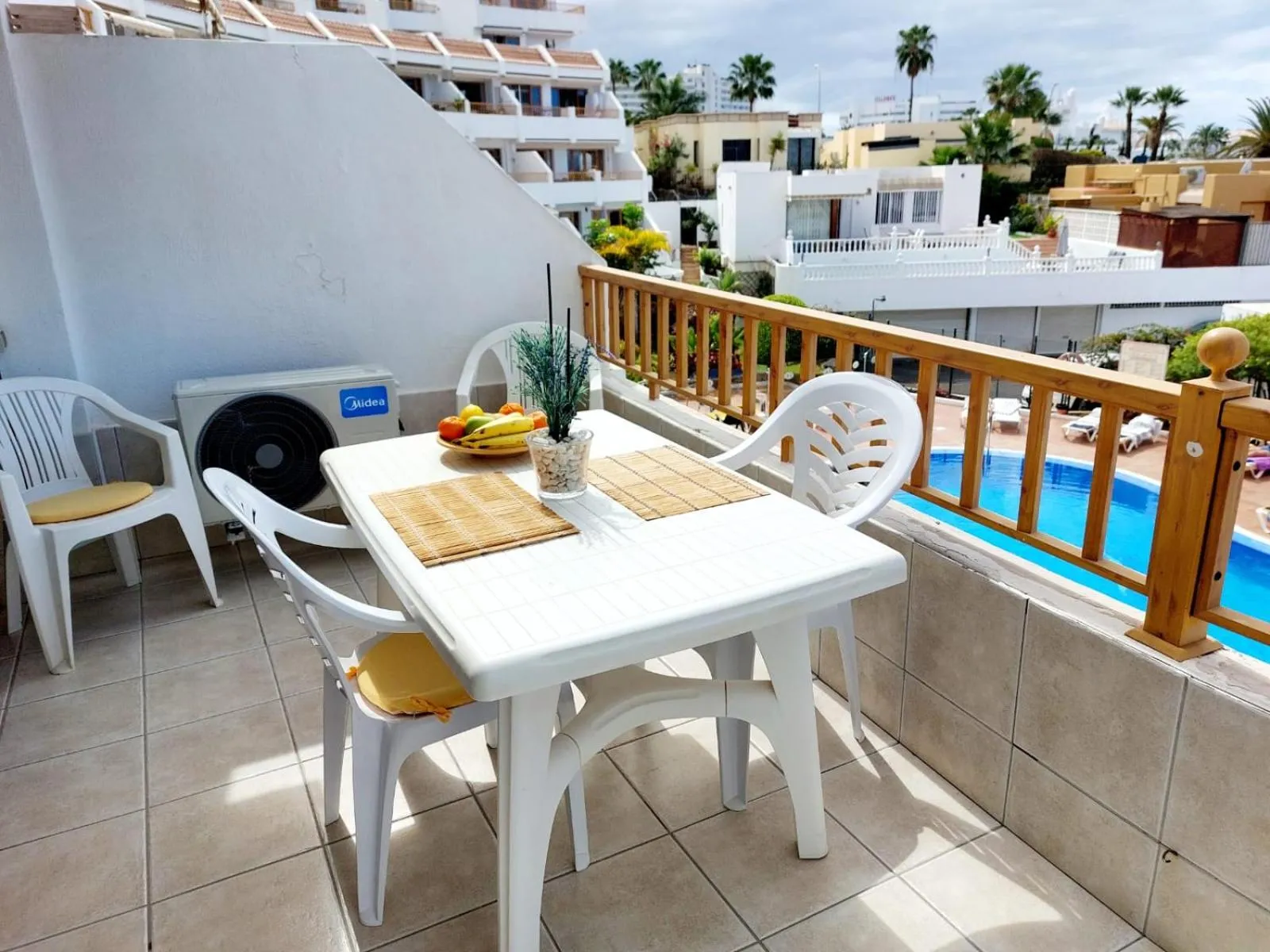 FIRST LINE Los Geranios Ocean View Apartment Air Conditioned 50 m from La Pinta beach