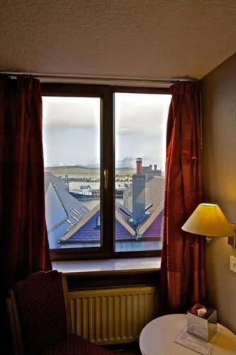 Day in The Royal Hotel