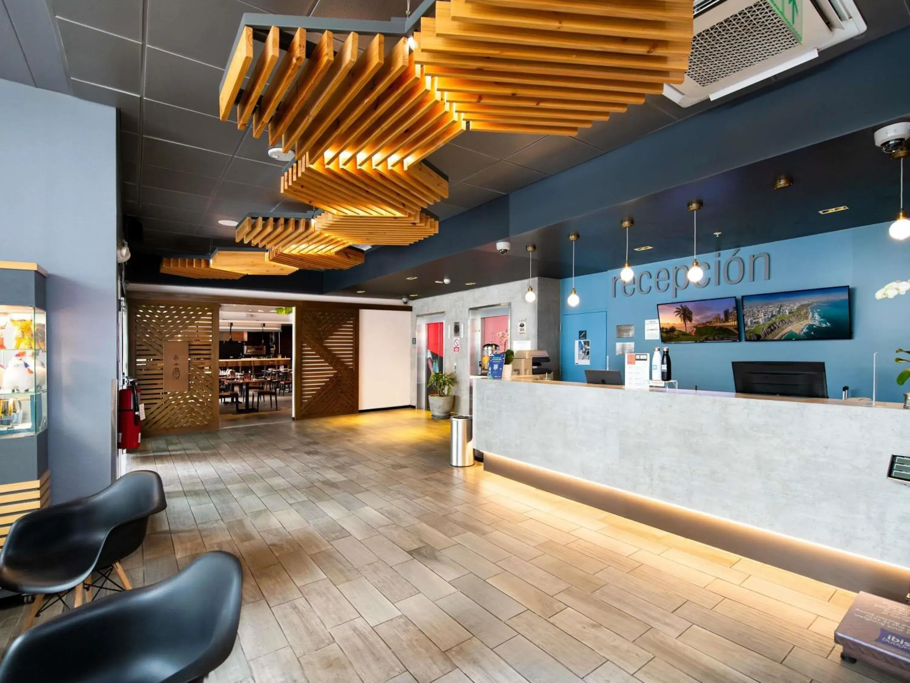 Property building in ibis budget Lima Miraflores Property building in ibis budget Lima Miraflores