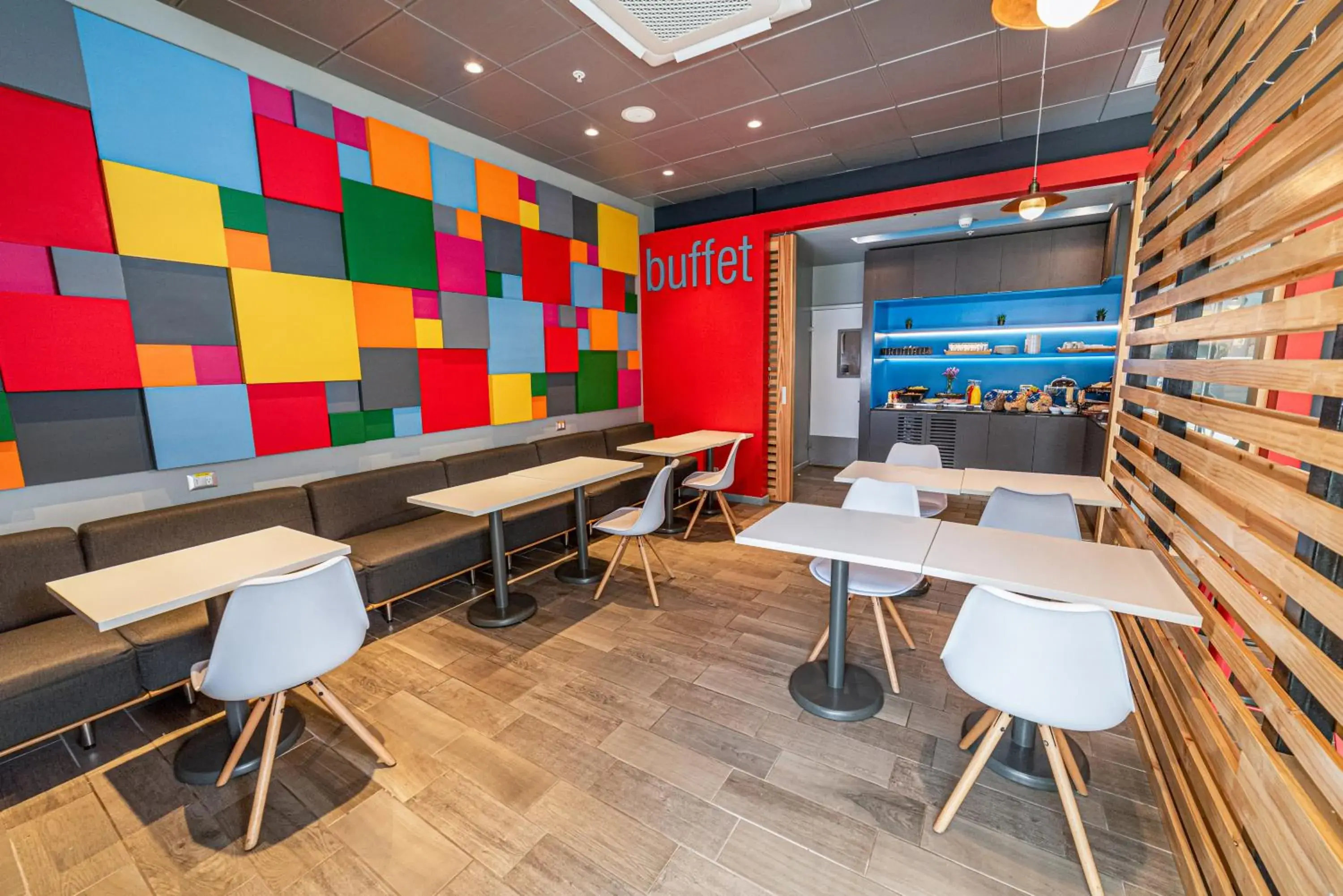 Restaurant/places to eat in ibis budget Lima Miraflores Restaurant/places to eat in ibis budget Lima Miraflores