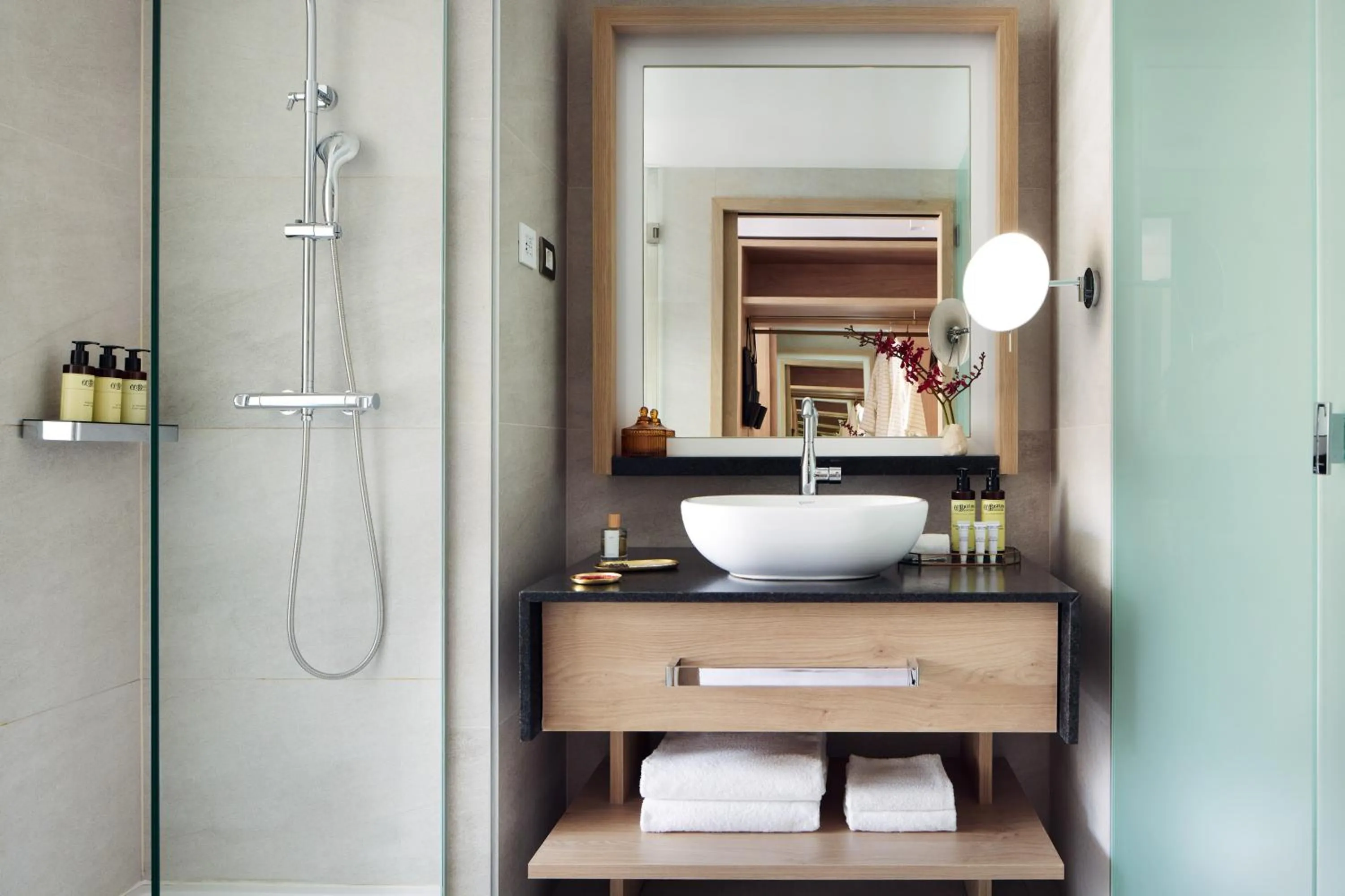 Shower in ME Barcelona