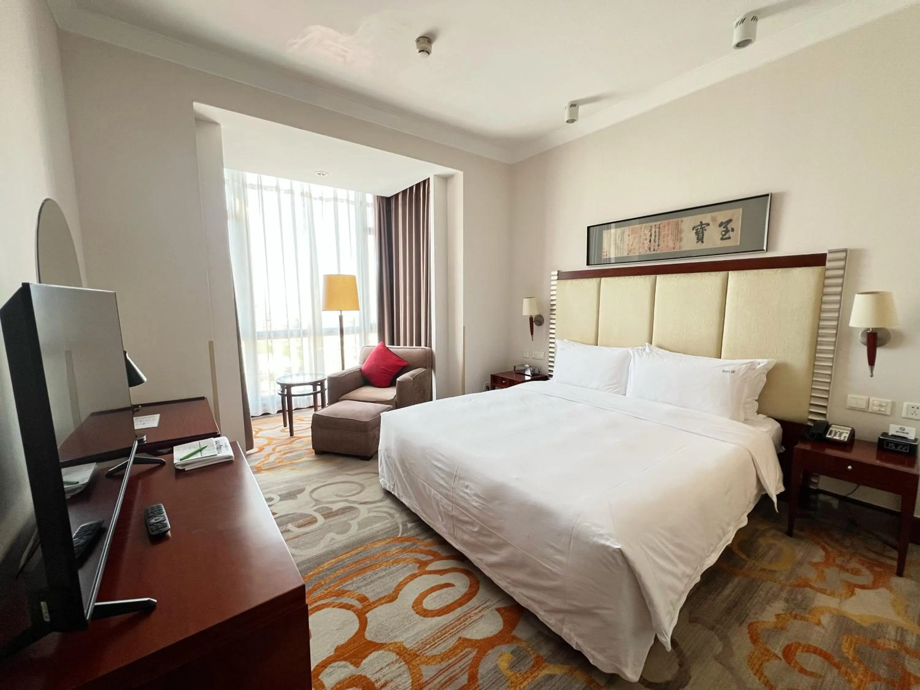 Bedroom, Bed in Holiday Inn Temple Of Heaven Beijing by IHG