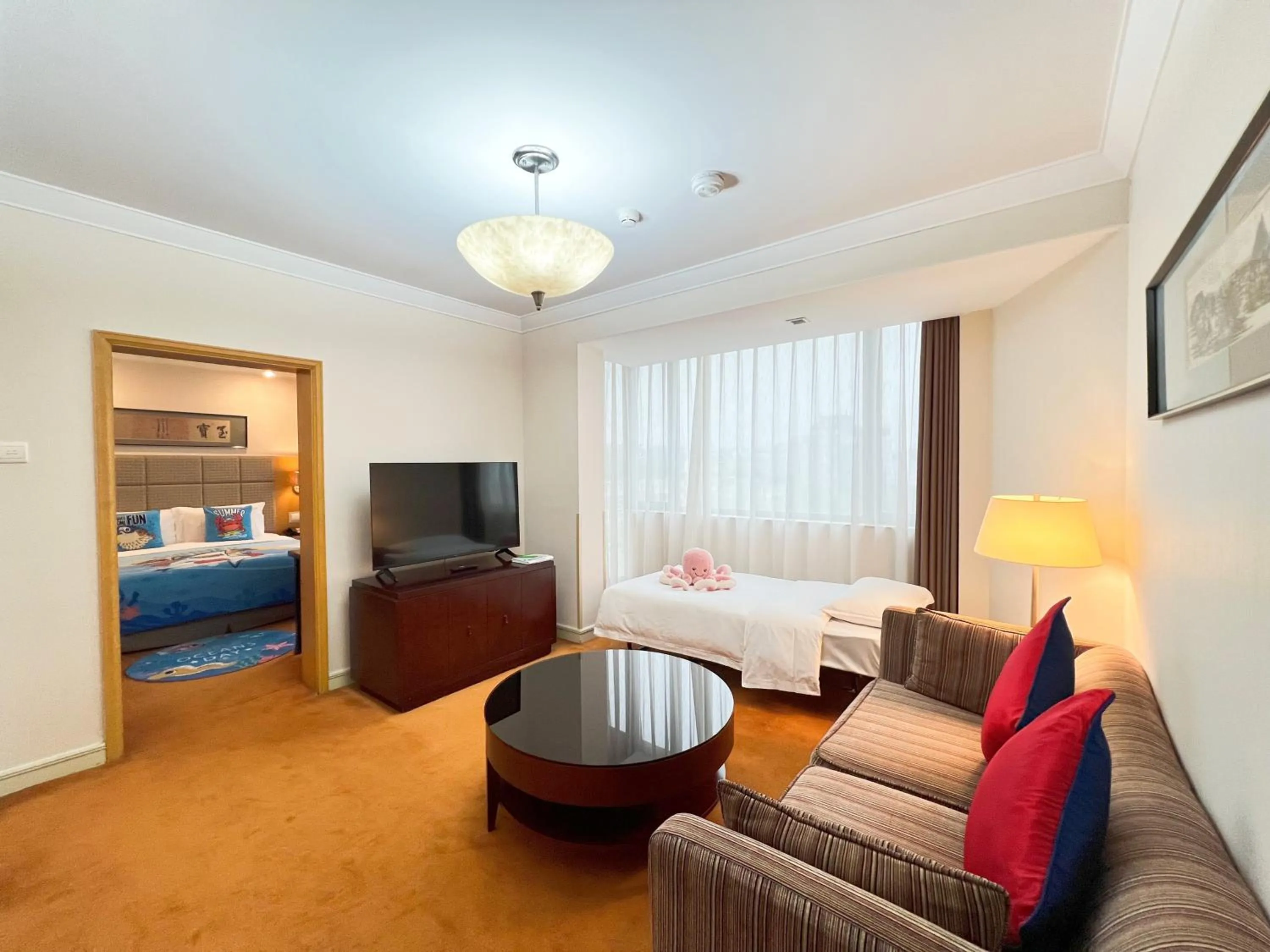 Photo of the whole room, Bed in Holiday Inn Temple Of Heaven Beijing by IHG