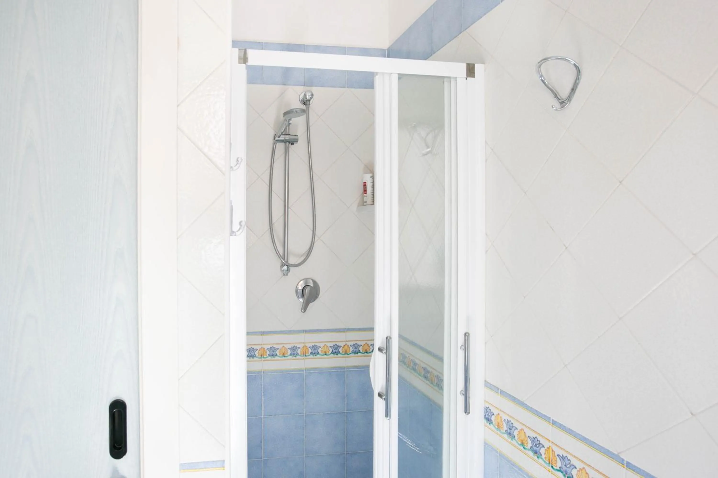 Bathroom in Residence Villa Dei Pini
