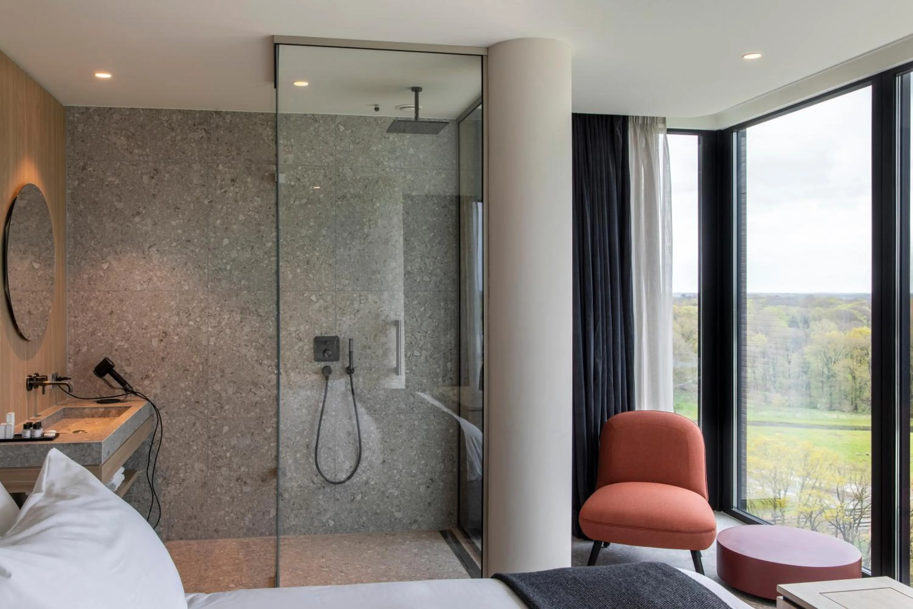 Bathroom, Bed in Van der Valk Hotel Deventer