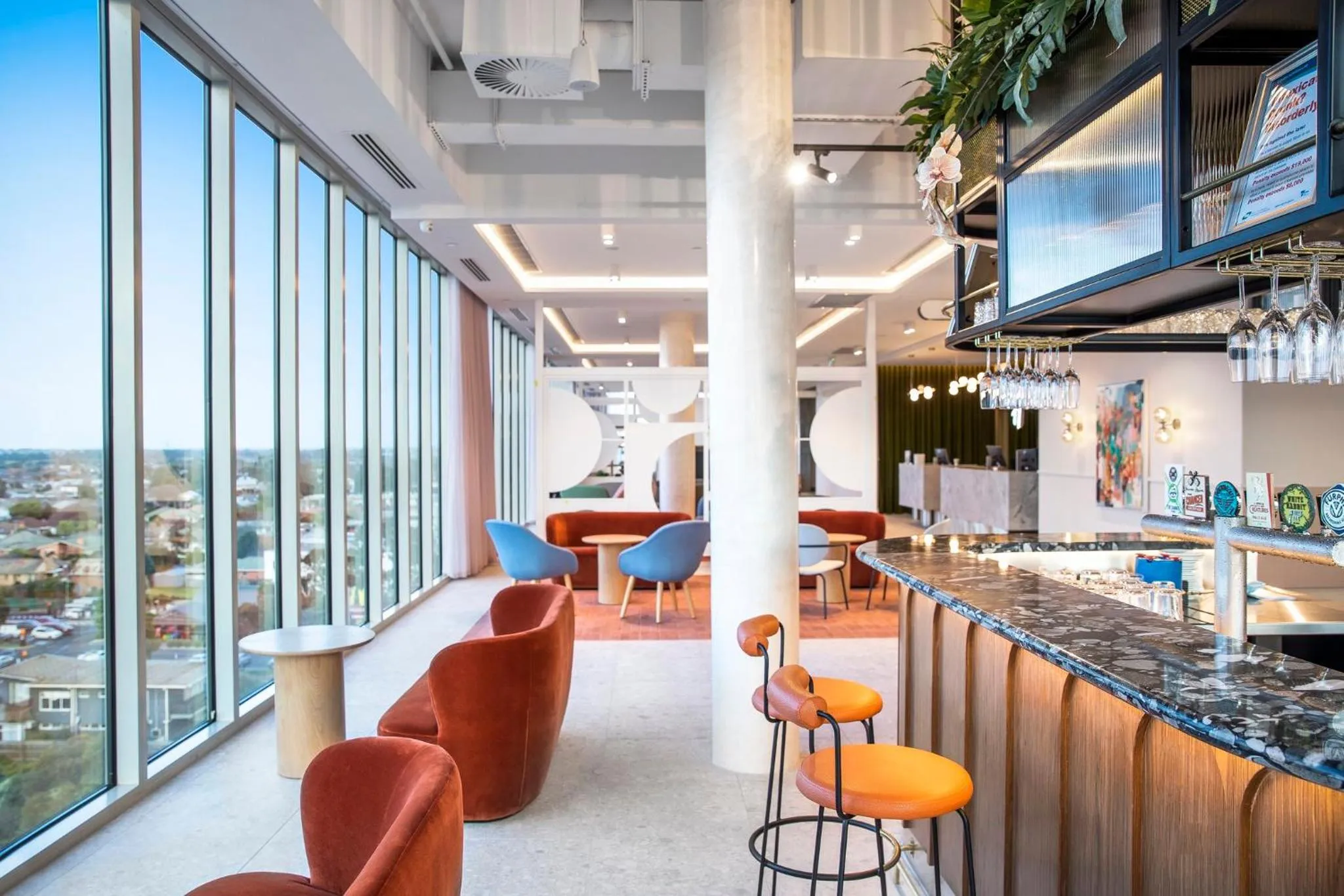 Lobby or reception in Holiday Inn Werribee by IHG