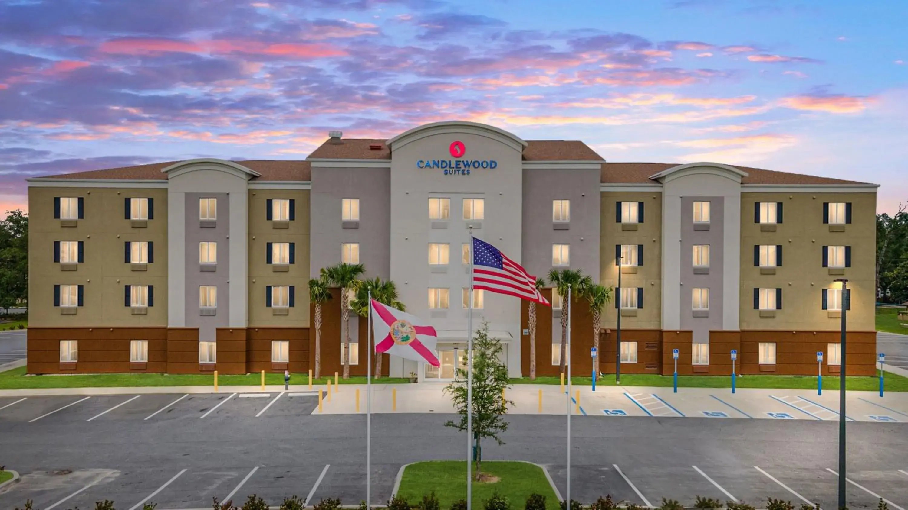 Property building in Candlewood Suites - Ocala I-75 by IHG Property building in Candlewood Suites - Ocala I-75 by IHG