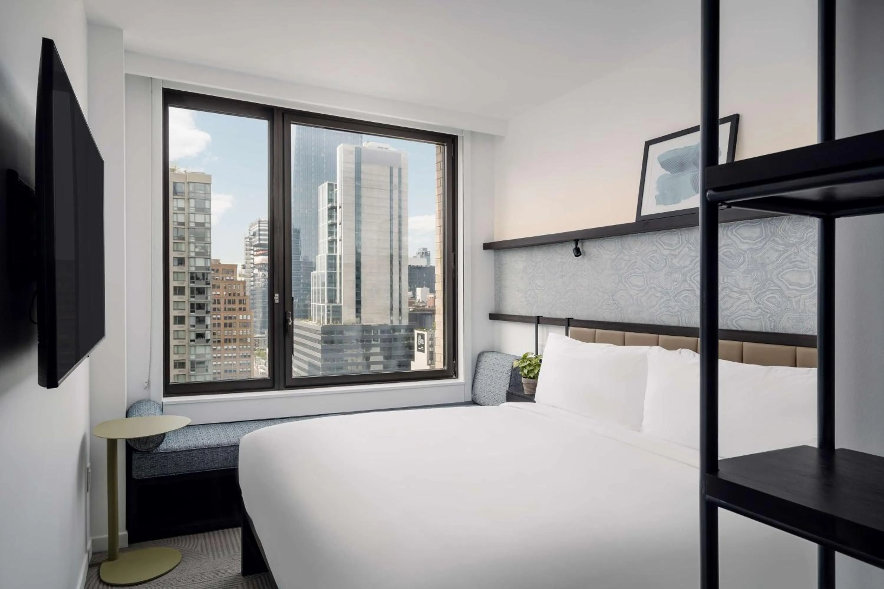 View (from property/room), Bed in Arlo Midtown