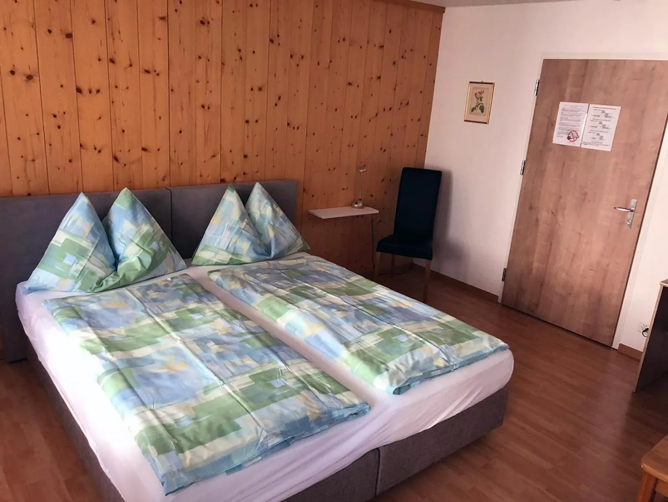 Bedroom, Bed in Post Hardermannli