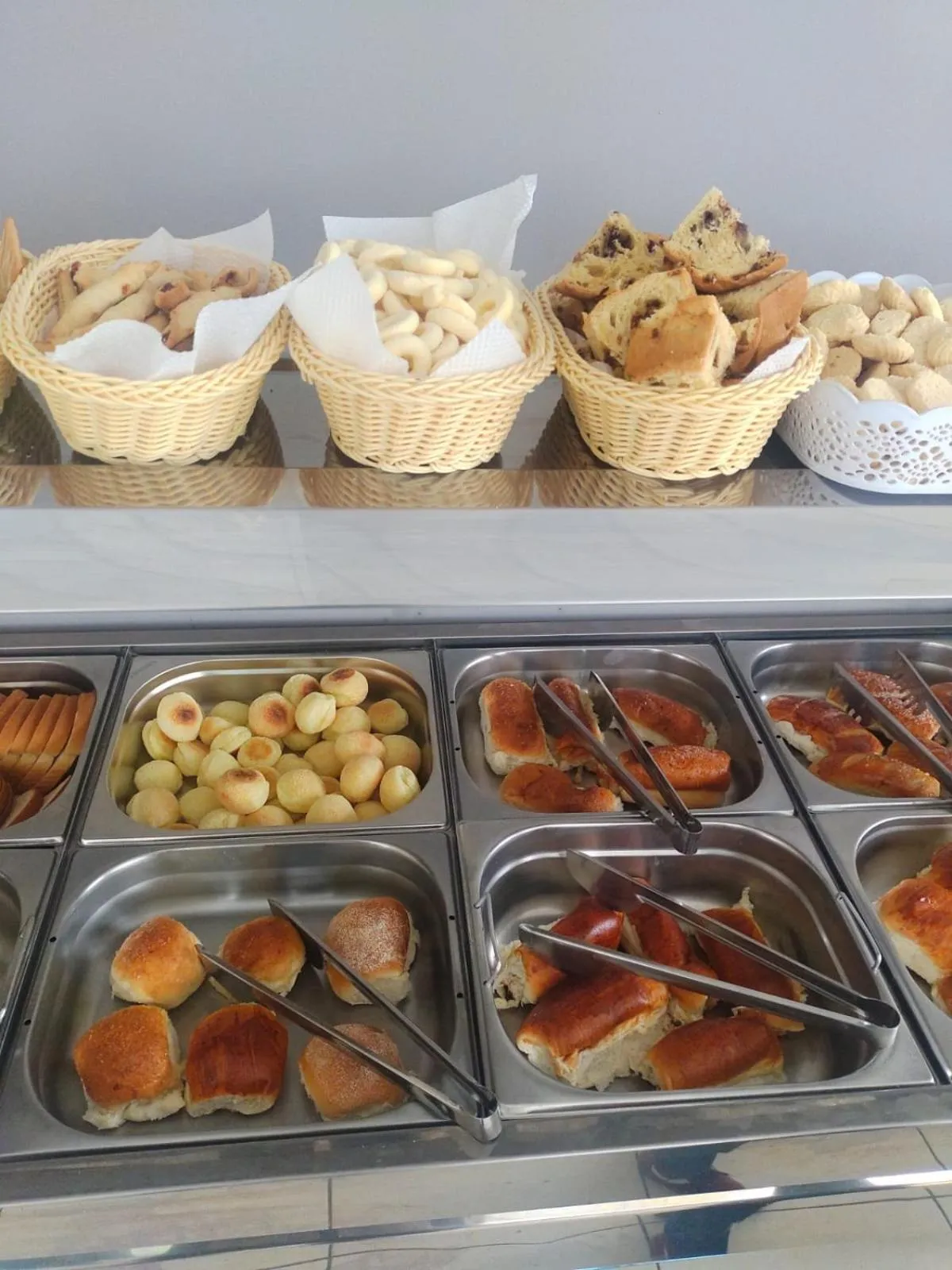 Buffet breakfast in Pousada Bella Vista