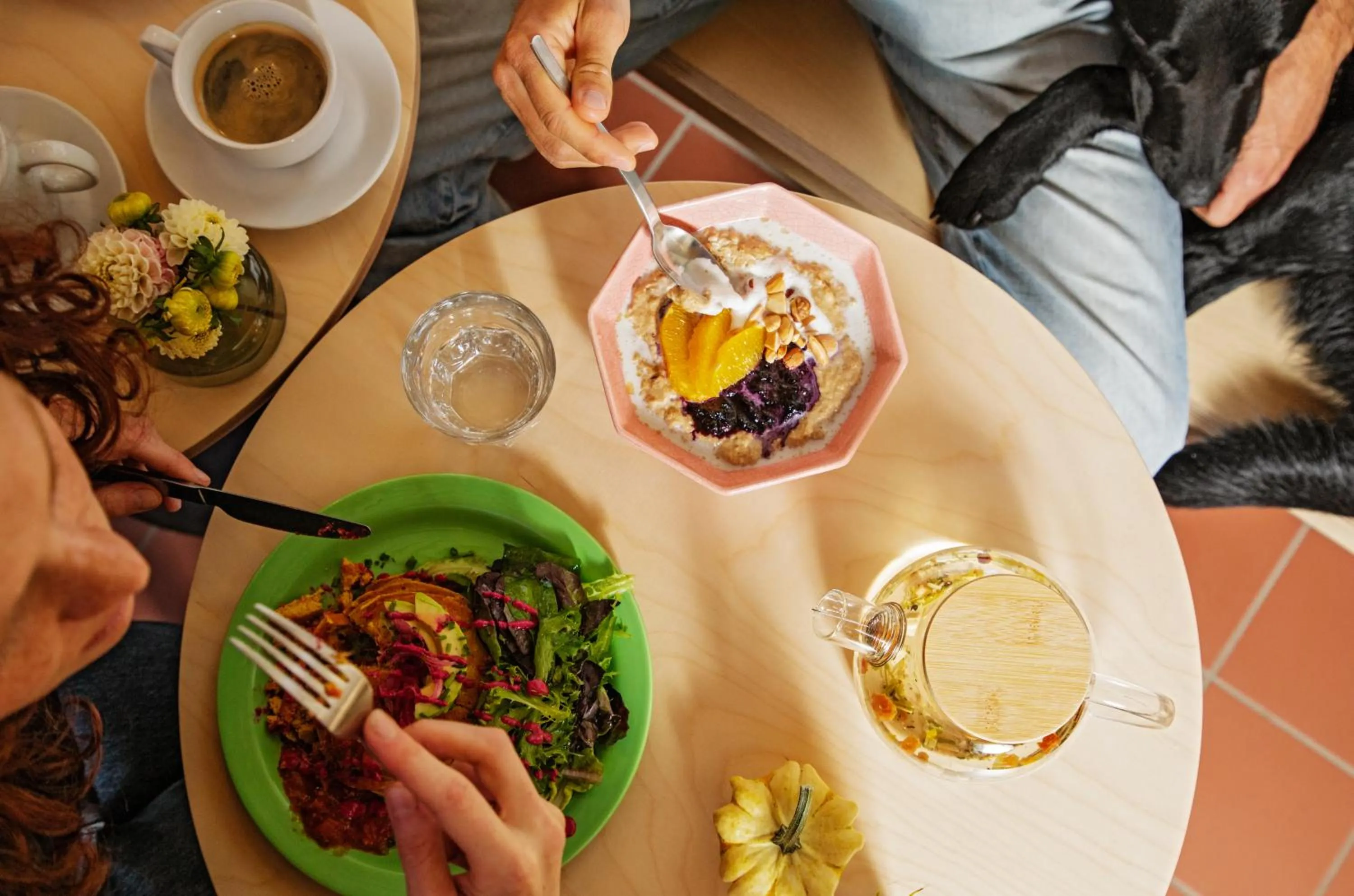 Food and drinks in Cosmiques Hotel - Centre Chamonix