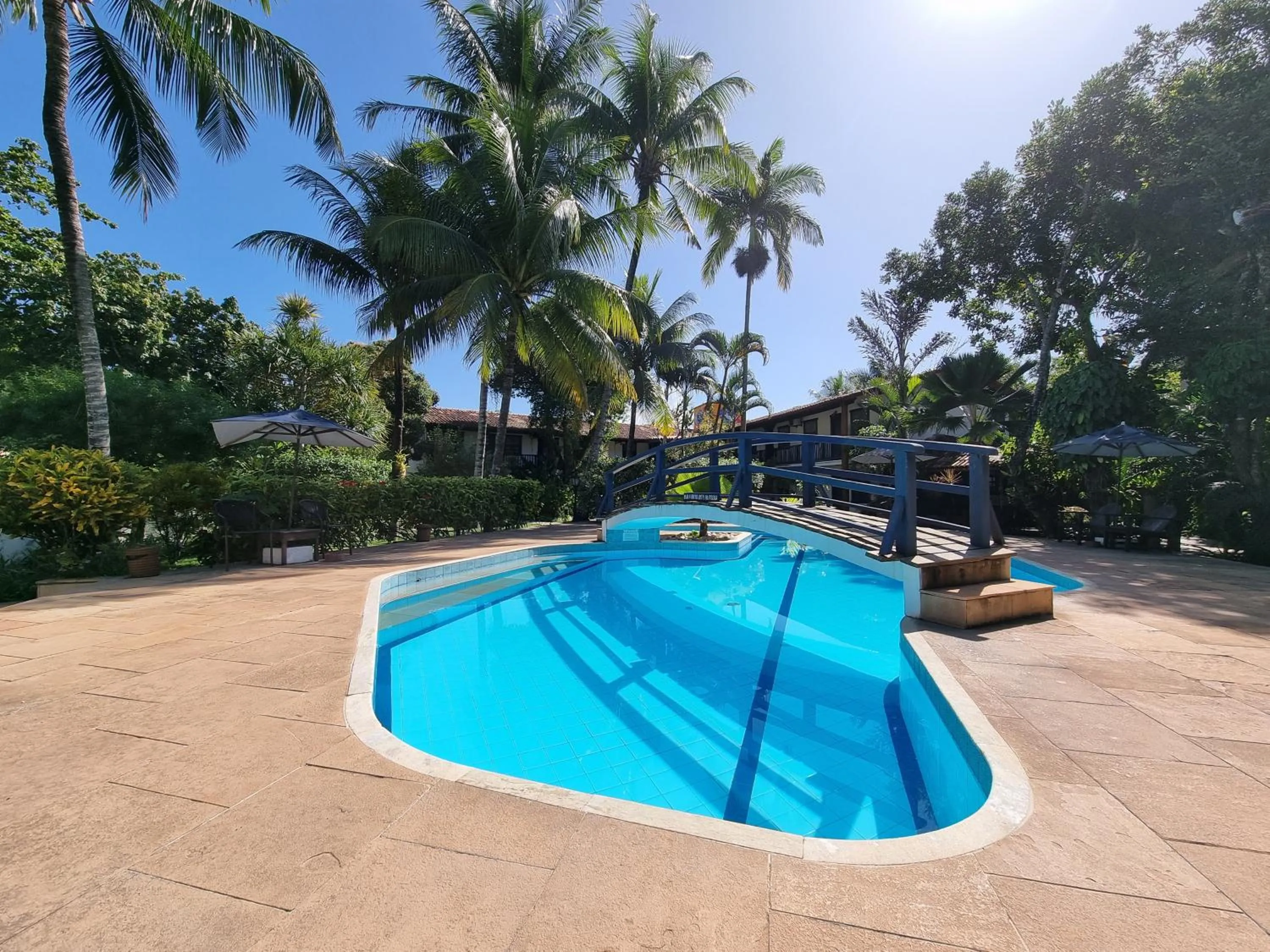 Swimming pool in Pousada Solar das Orquídeas