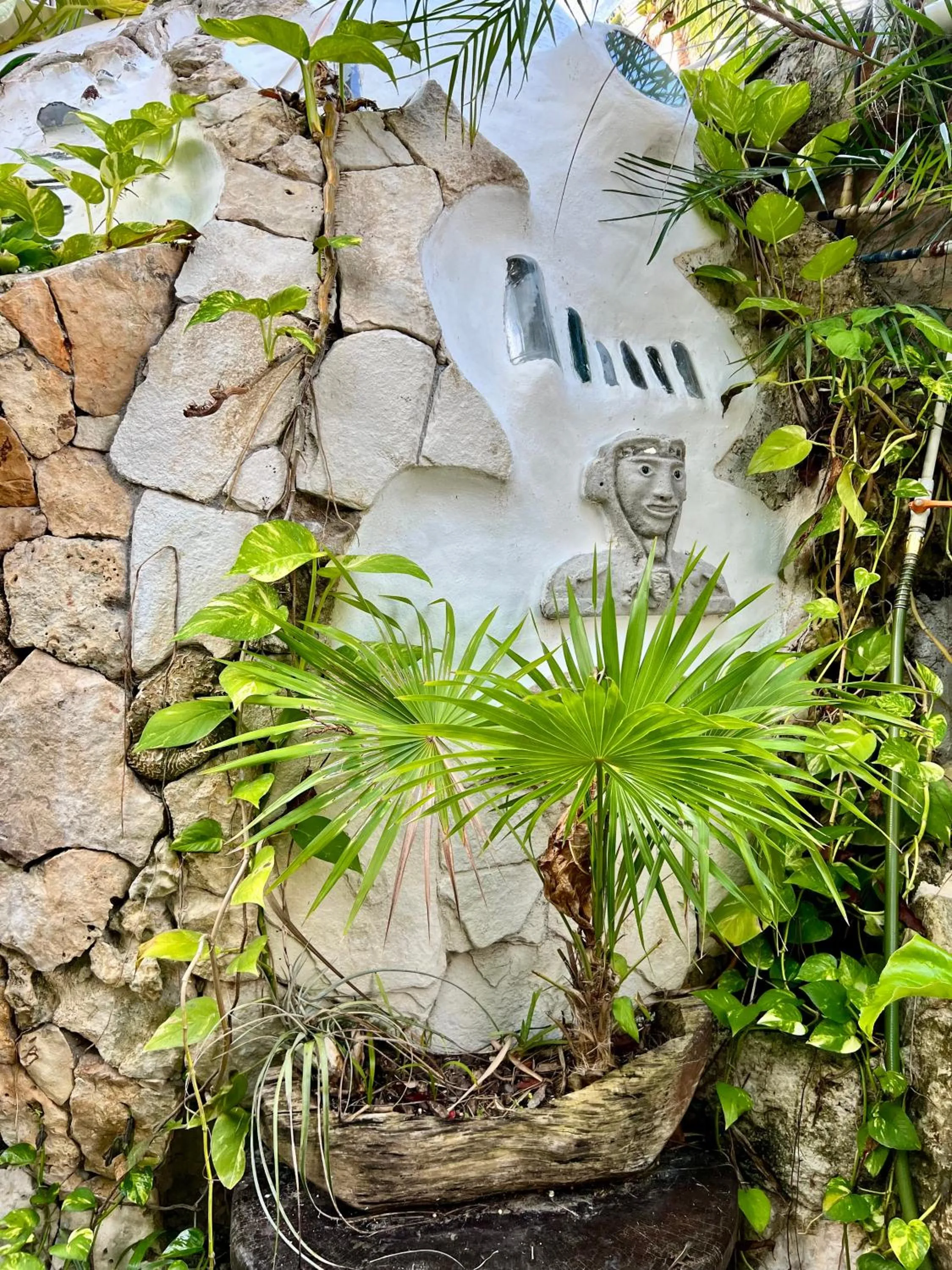 Property building in La Quinta Orquídea