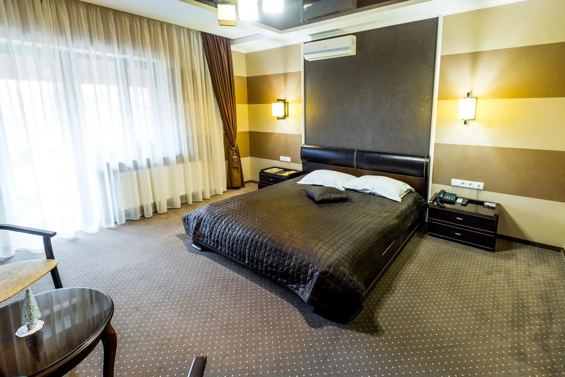 Decorative detail, Bed in Hotel Complex Dacha